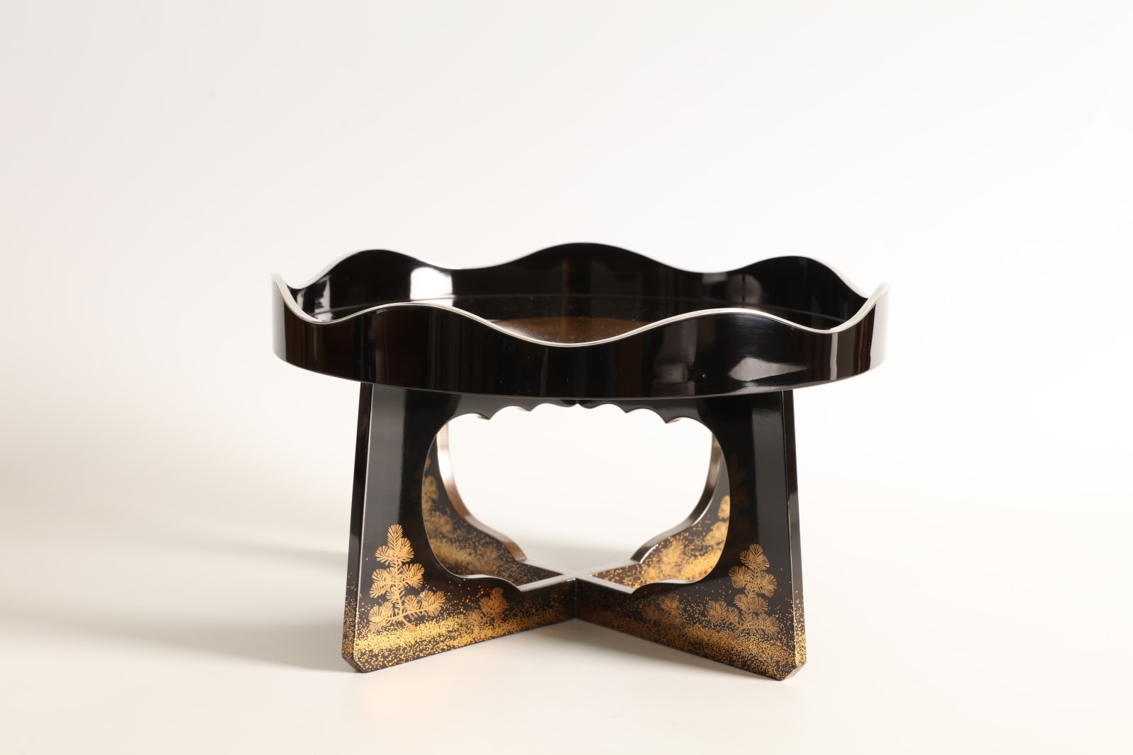 Yasuhara Shōsō, Offering Stand with Distant Hills and Pine Saplings, 1930s