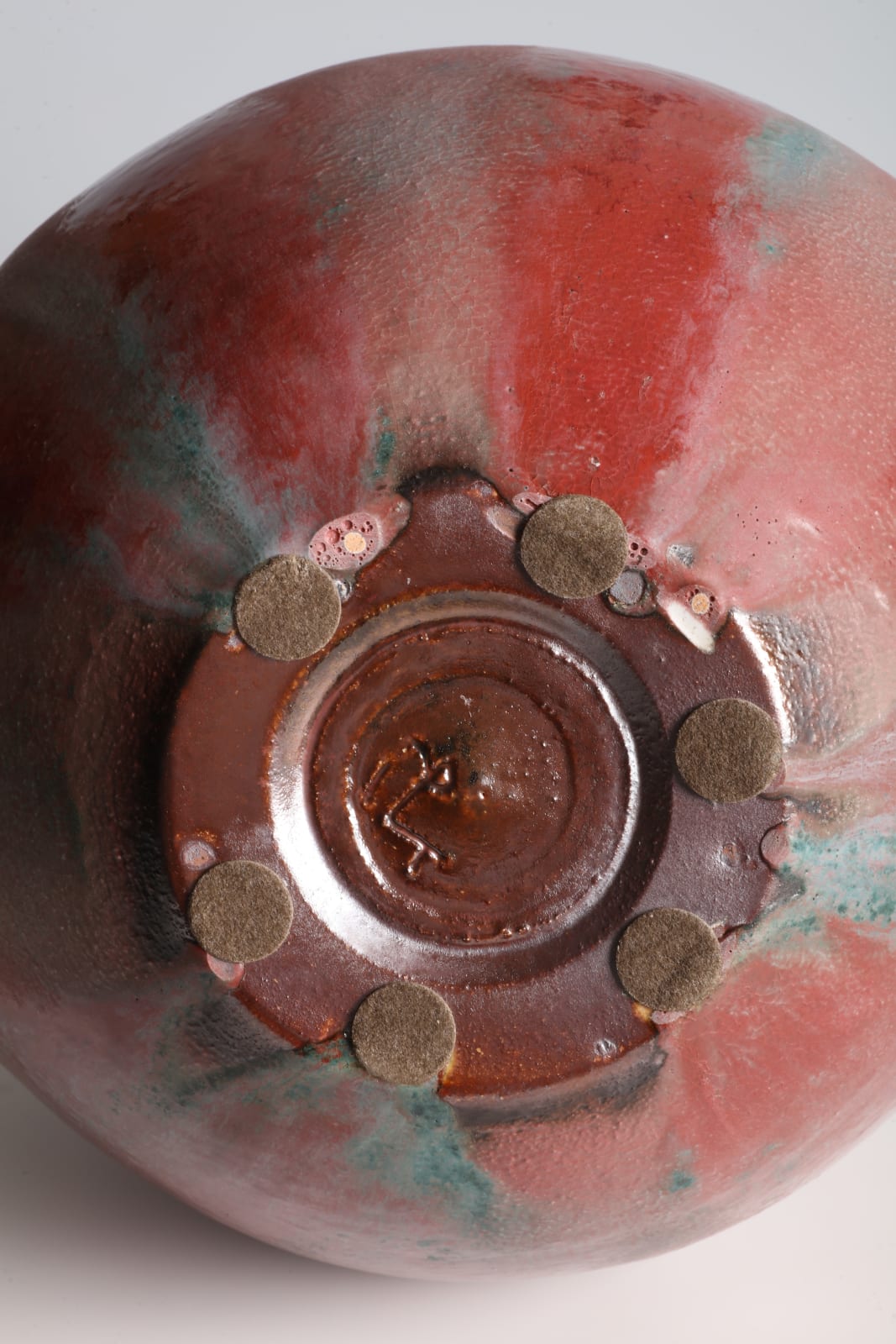 Katō Toyohisa, Flask with Red Maple Glaze, 1993