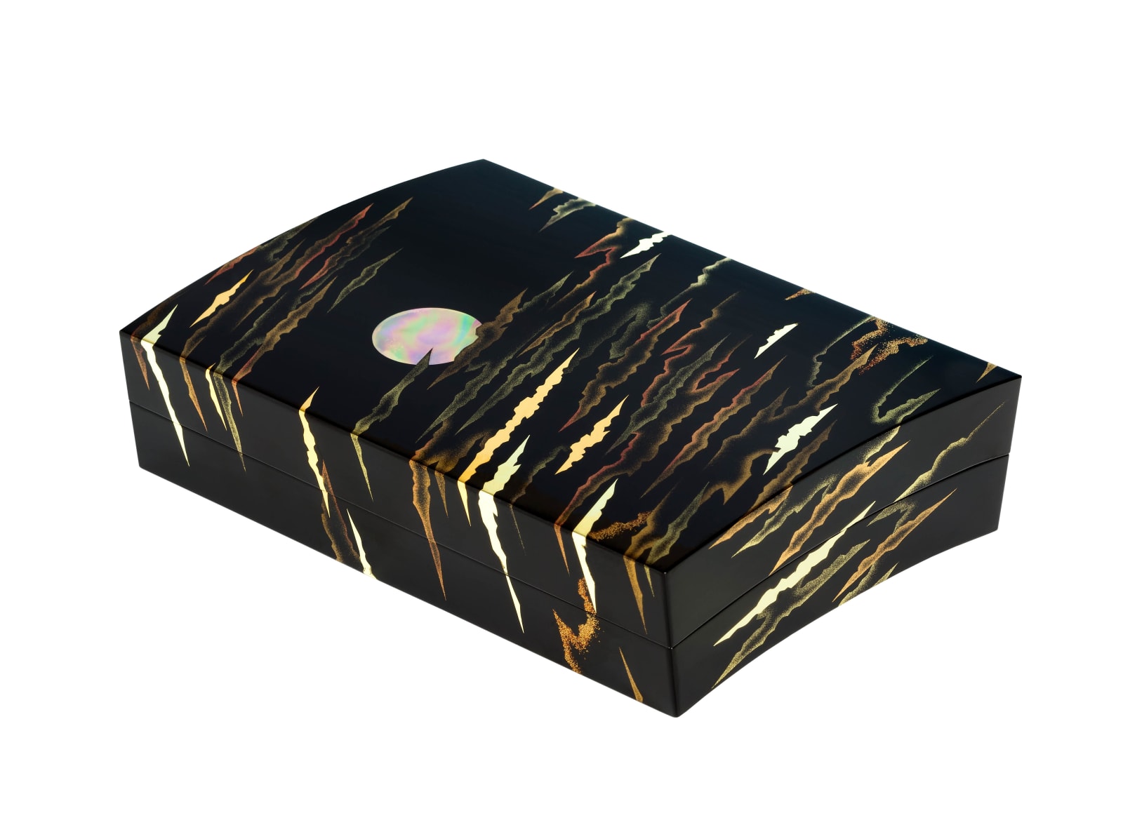Yoshio Okada, “Floating Moon, Wave Clouds” Kanshitsu Box with Sprinkled Design of Celestial Phenomena, 2020