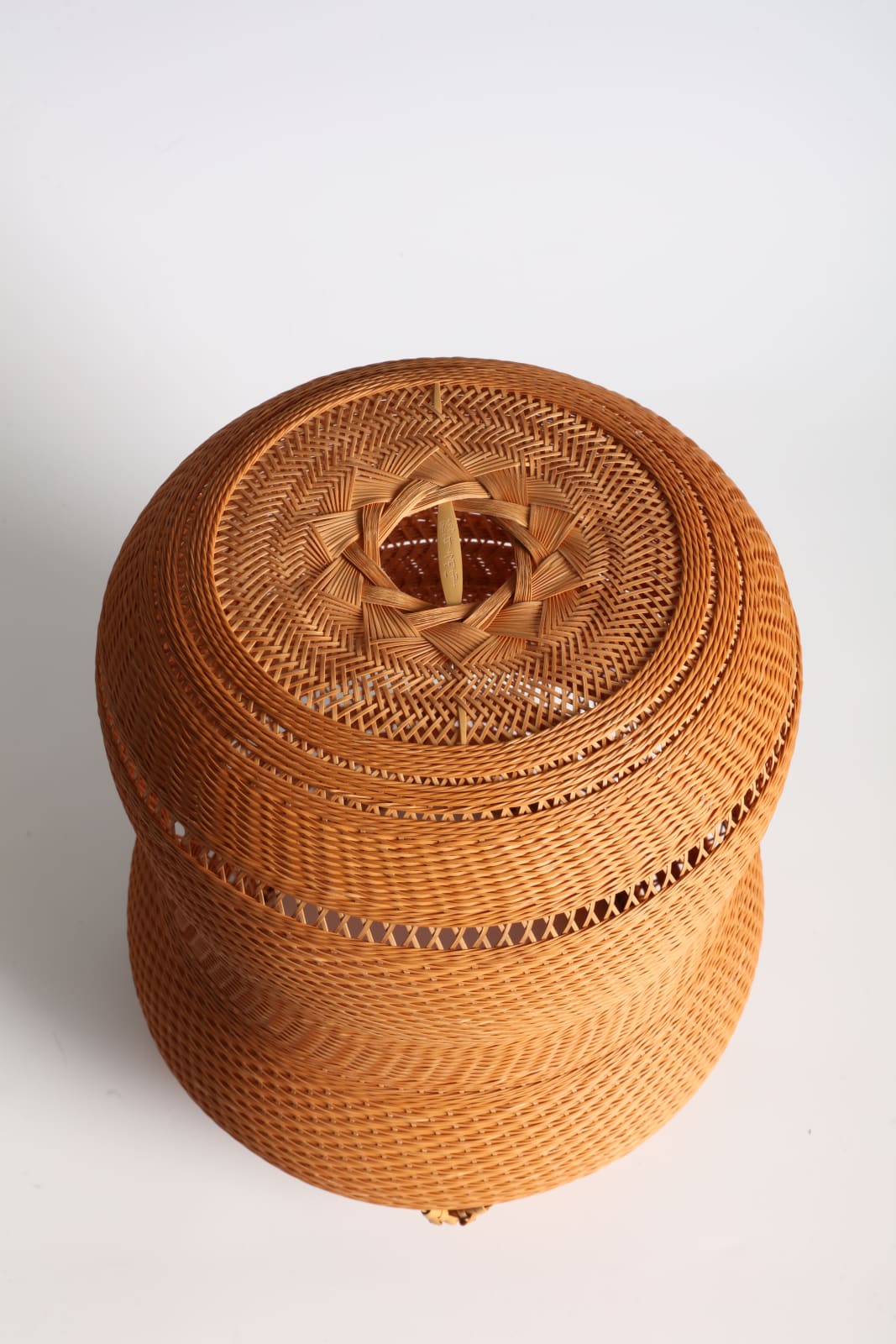 Iizuka Rōkansai, “Long Life” Leached Bamboo Flower Basket, 1940s-1950s