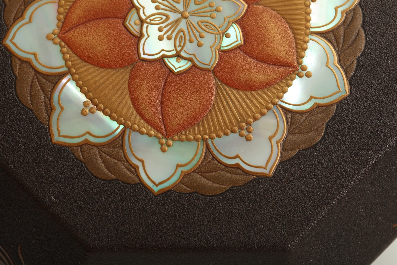 Mitamura Jiho, Octagonal Jewel Box with Peach Blossom and Butterflies, 1920s