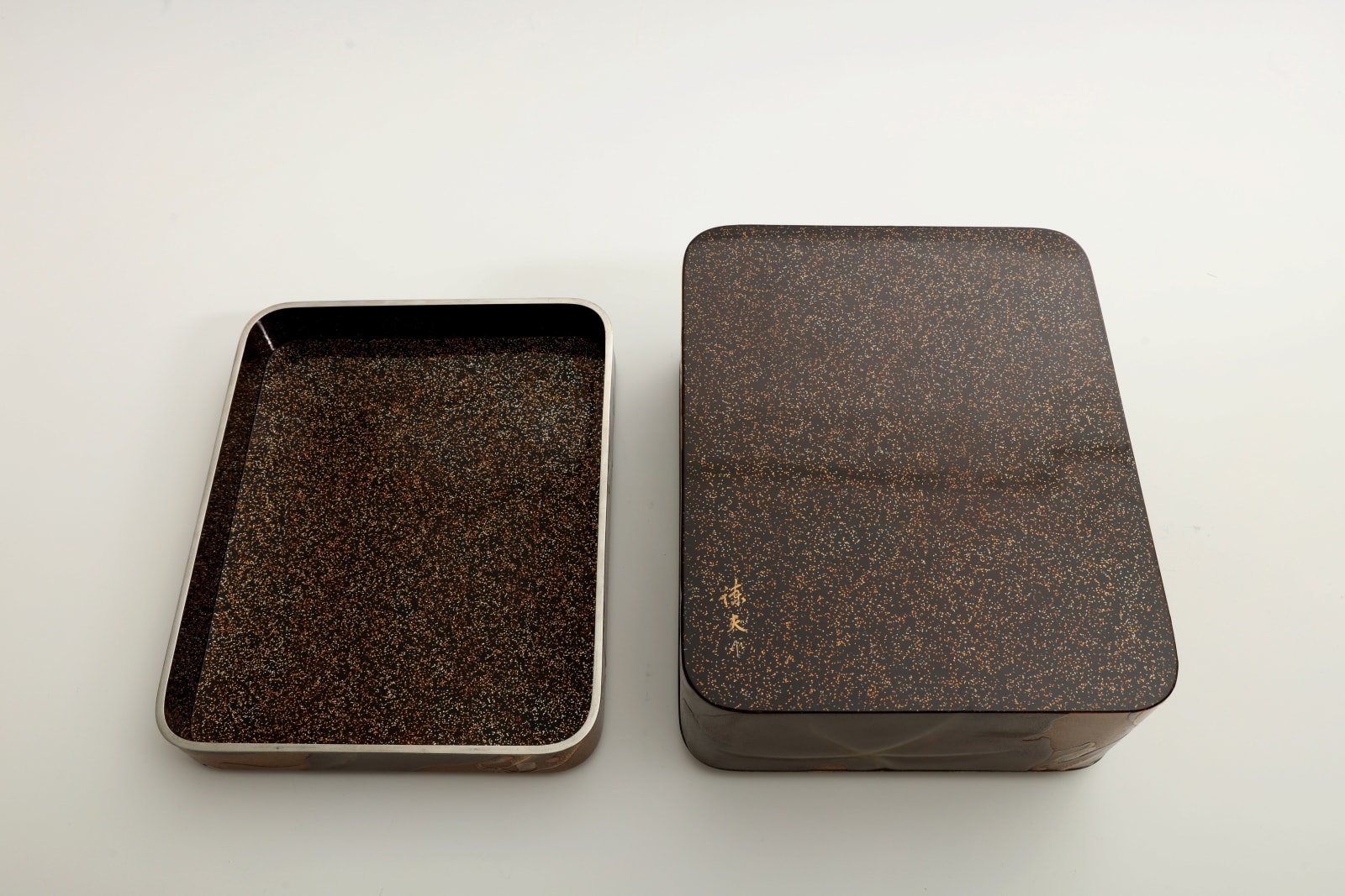 Chōhō Narahara, Accessory Box with Design of Gentians and Dragonfly, 1950s