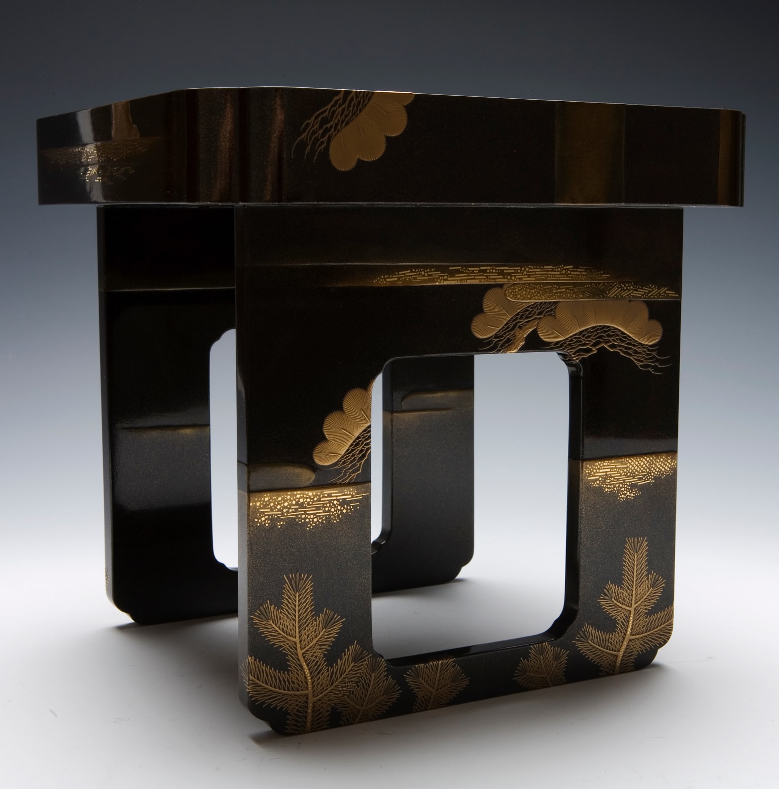 Hyōami, Set of Sakazuki with Stand, ca 1920