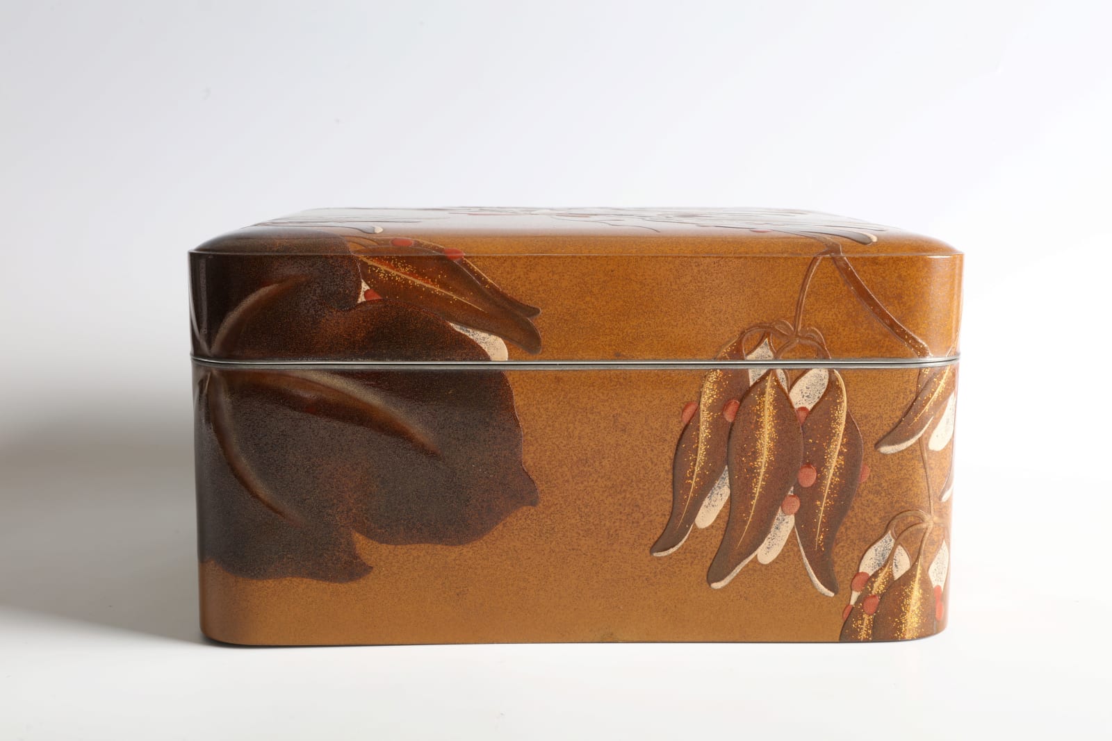 Chōhō Narahara, Accessory Box with Design of Gentians and Dragonfly, 1950s