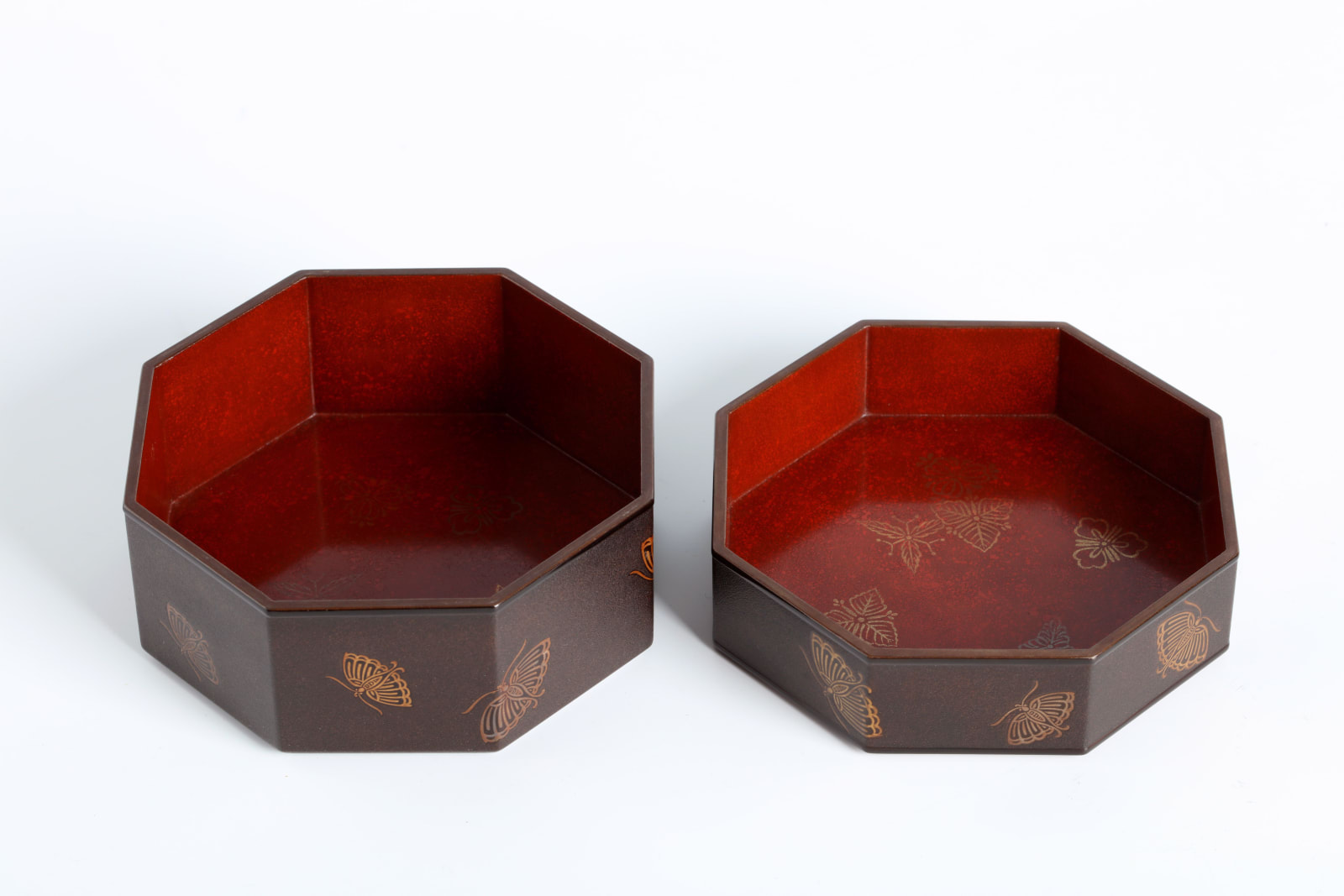 Mitamura Jiho, Octagonal Jewel Box with Peach Blossom and Butterflies, 1920s