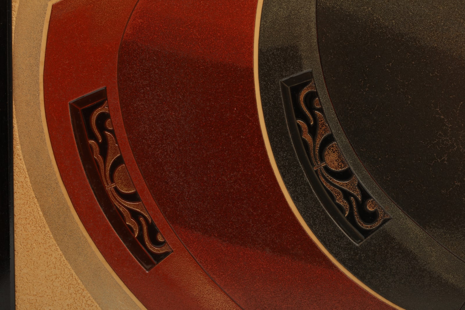 Ikeda Kiichi, Lacquer Folding Screen with Roof Tiles, 1952