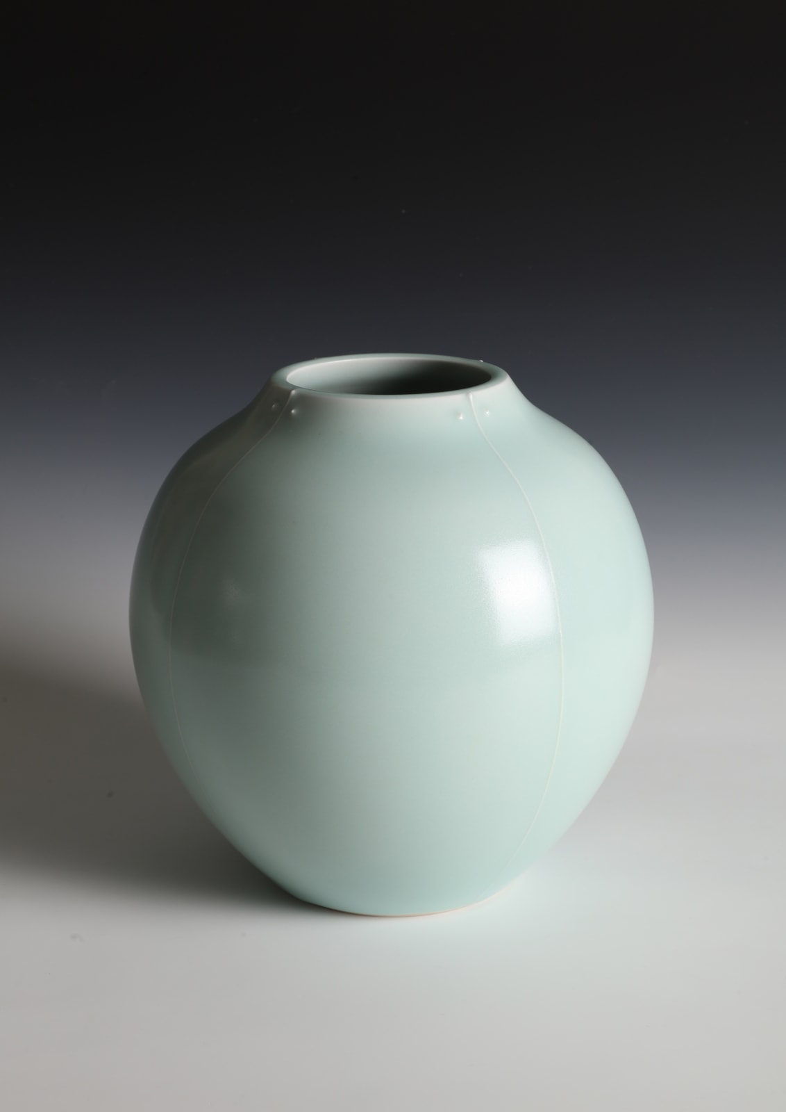 Fukami Sueharu, Flower Vase, 1970s
