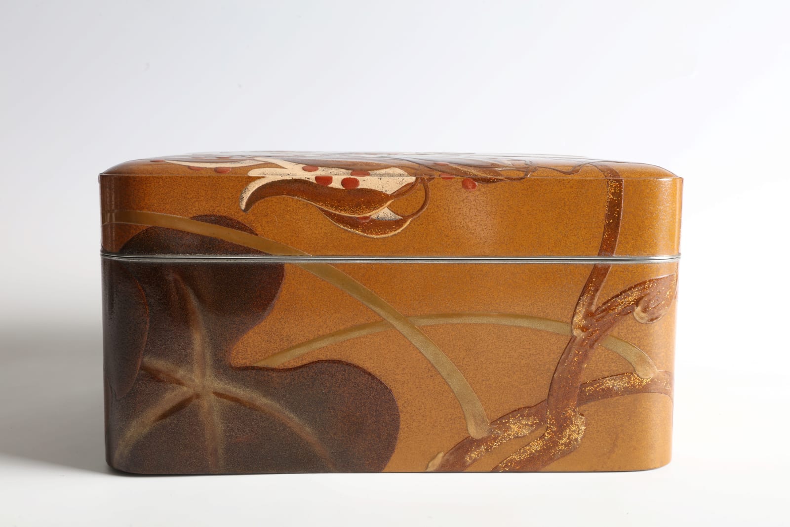 Chōhō Narahara, Accessory Box with Design of Gentians and Dragonfly, 1950s