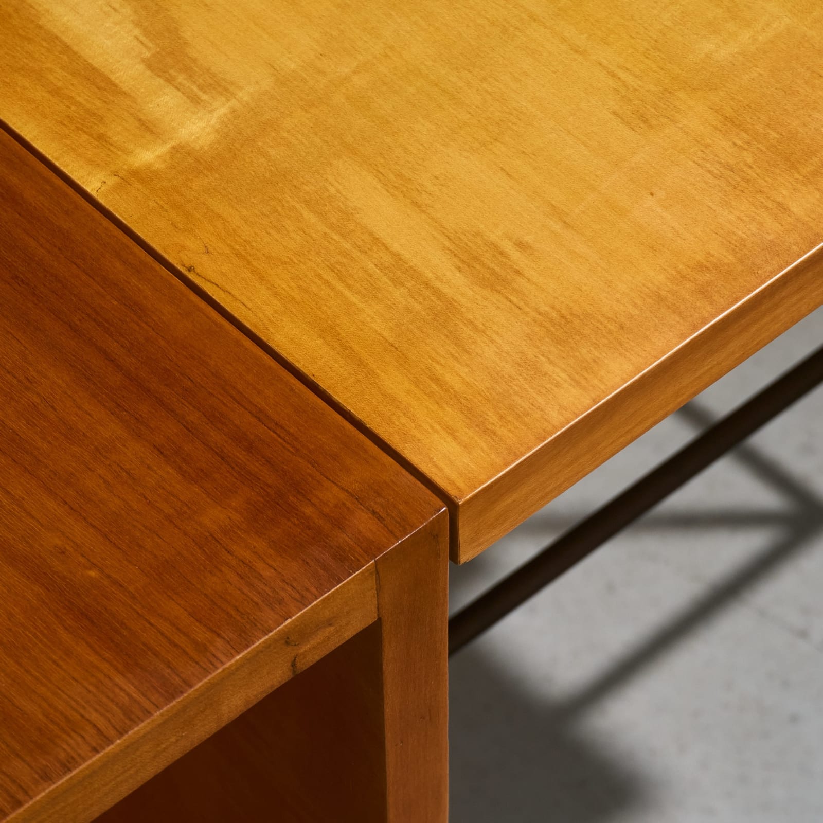Taichiro Nakai, Pair of Duo-Tone Writing Desks for La Permanente Mobili Cantù, 1955