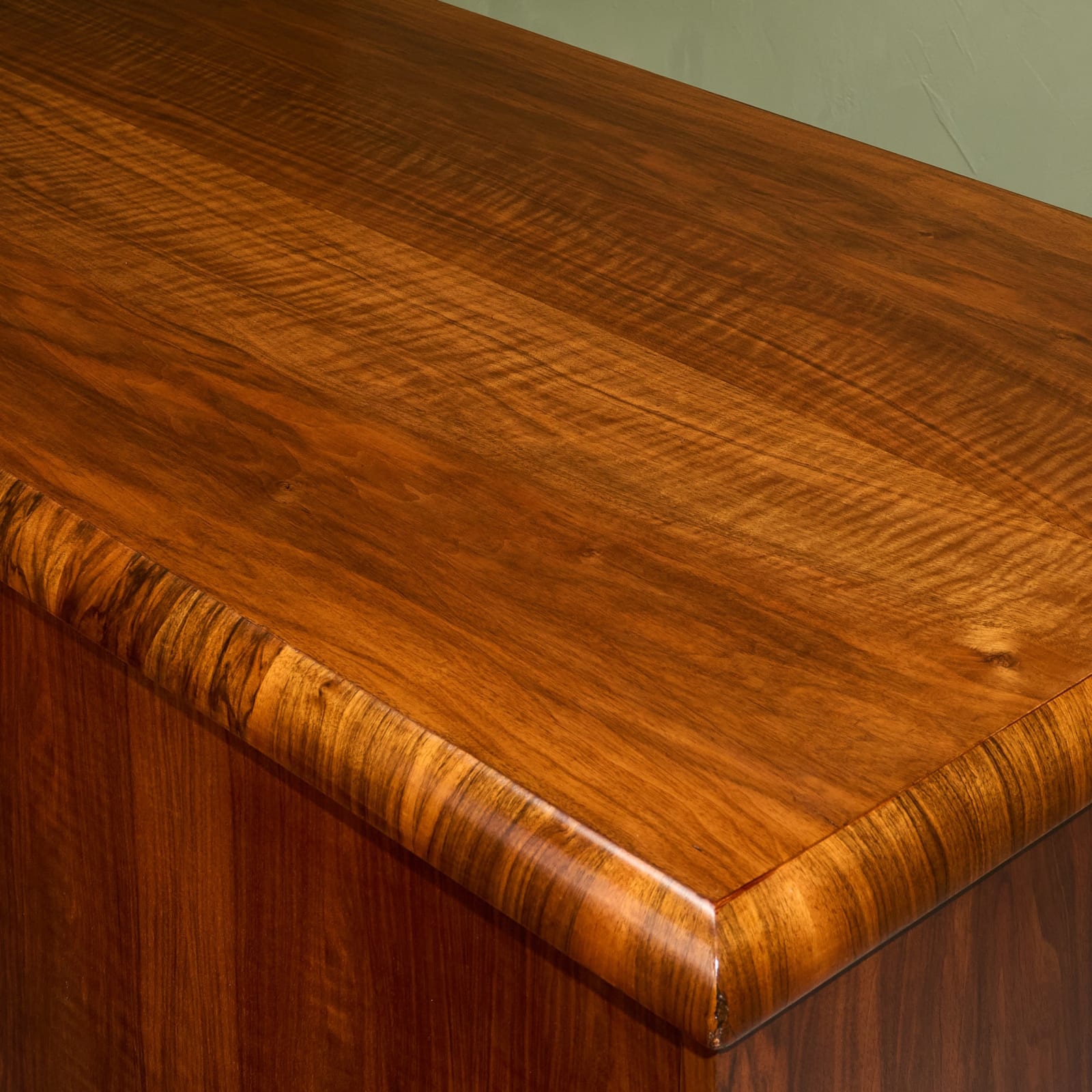 Restored Art Deco Desk in Walnut, Europe, 1930s