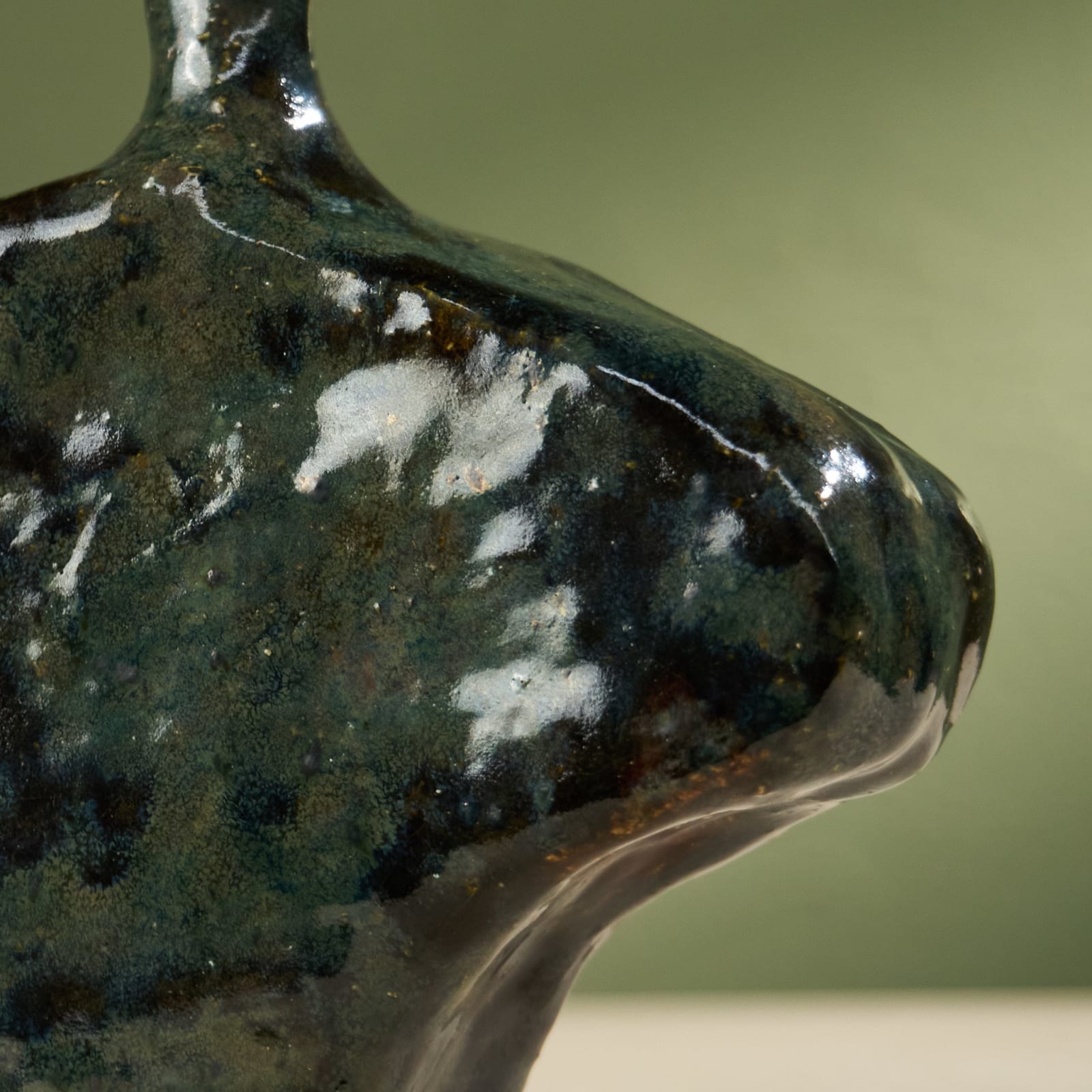 Willem van Hooff, Tiny Core Vessel, Glazed Earthenware, The Netherlands, 2020s