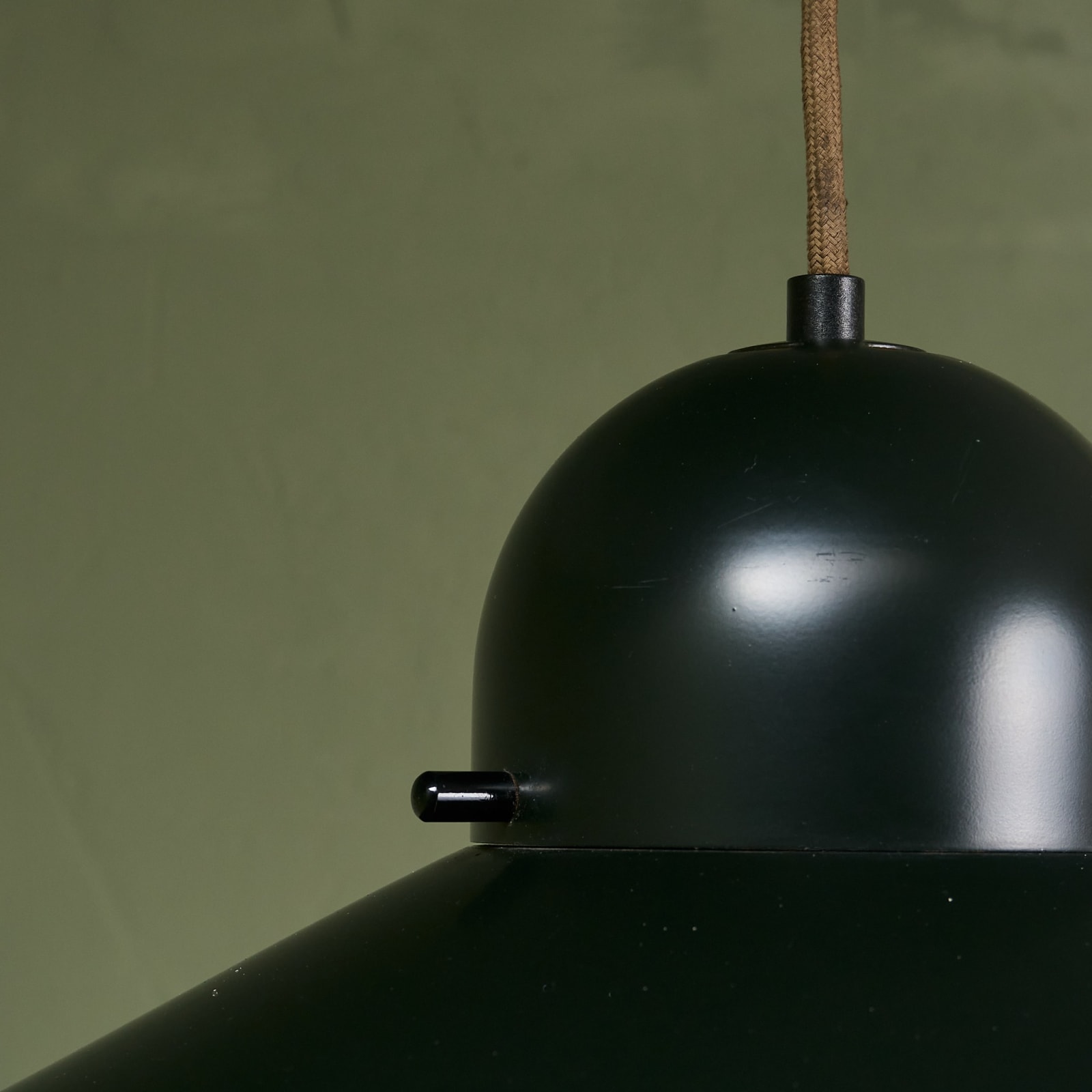 Stilnovo, Dark Green Lacquered 'UFO' Pendant, Italy, 1970s