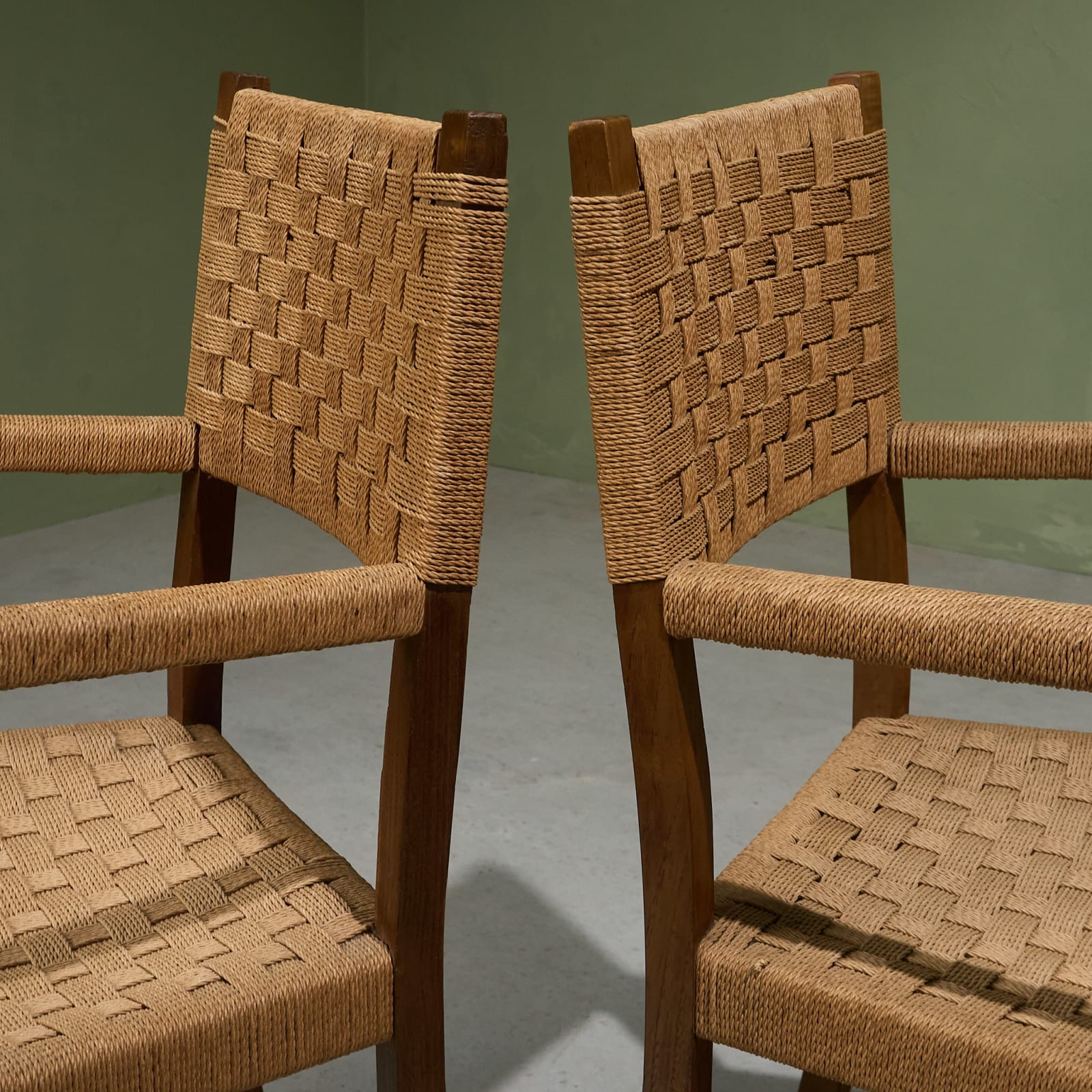 Pair of Arm Chairs with Oak Frame and Seagrass Webbing, Italy, 1940s