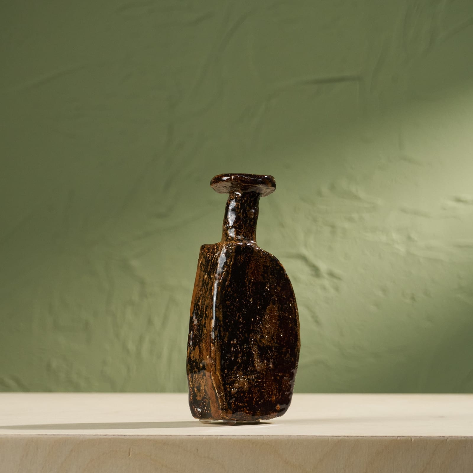 Willem van Hooff, Tiny Core Vessel, Glazed Earthenware, The Netherlands, 2020s