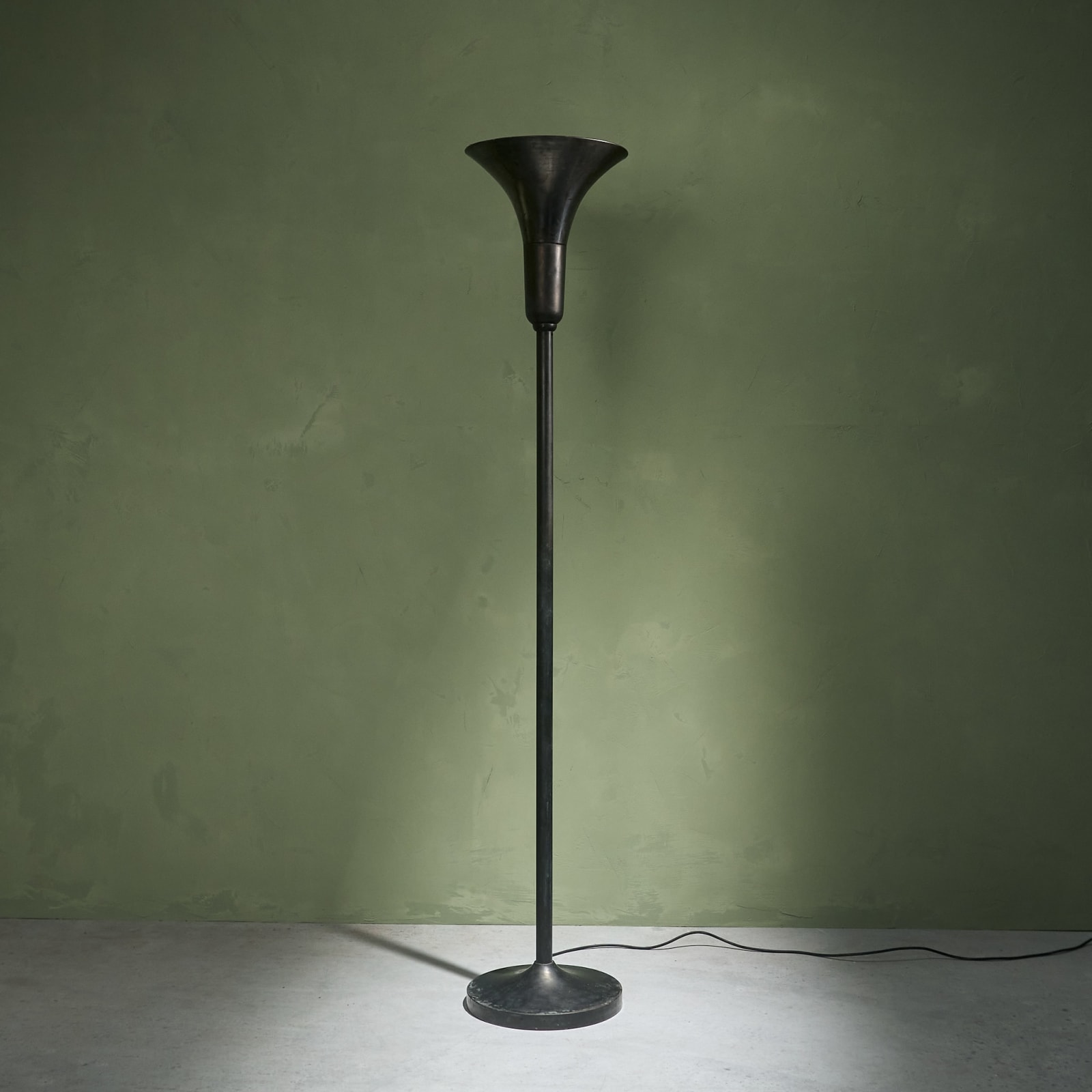 Wolfgang and Pola Hoffmann, Bauhaus 'Luminator' Floor Lamp in Patinated Steel, 1930's