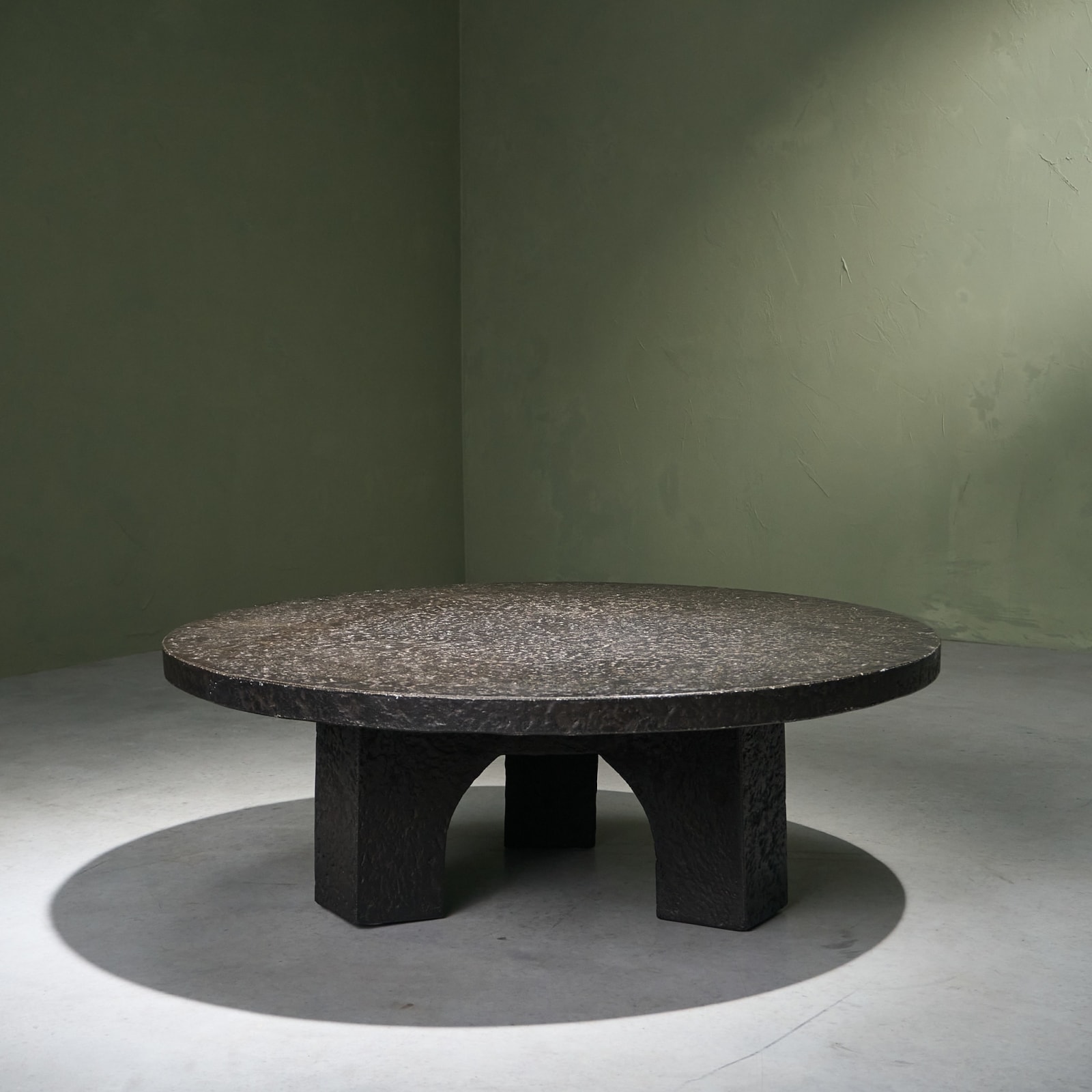 Circular Brutalist Coffee Table in Stone Composite Resin, Europe, 1970s