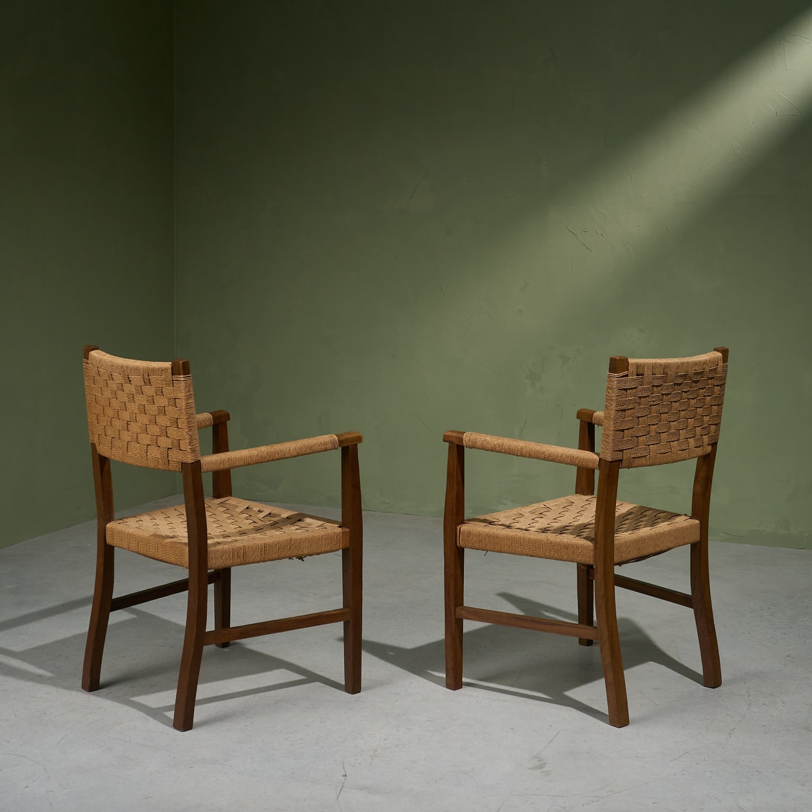 Pair of Arm Chairs with Oak Frame and Seagrass Webbing, Italy, 1940s