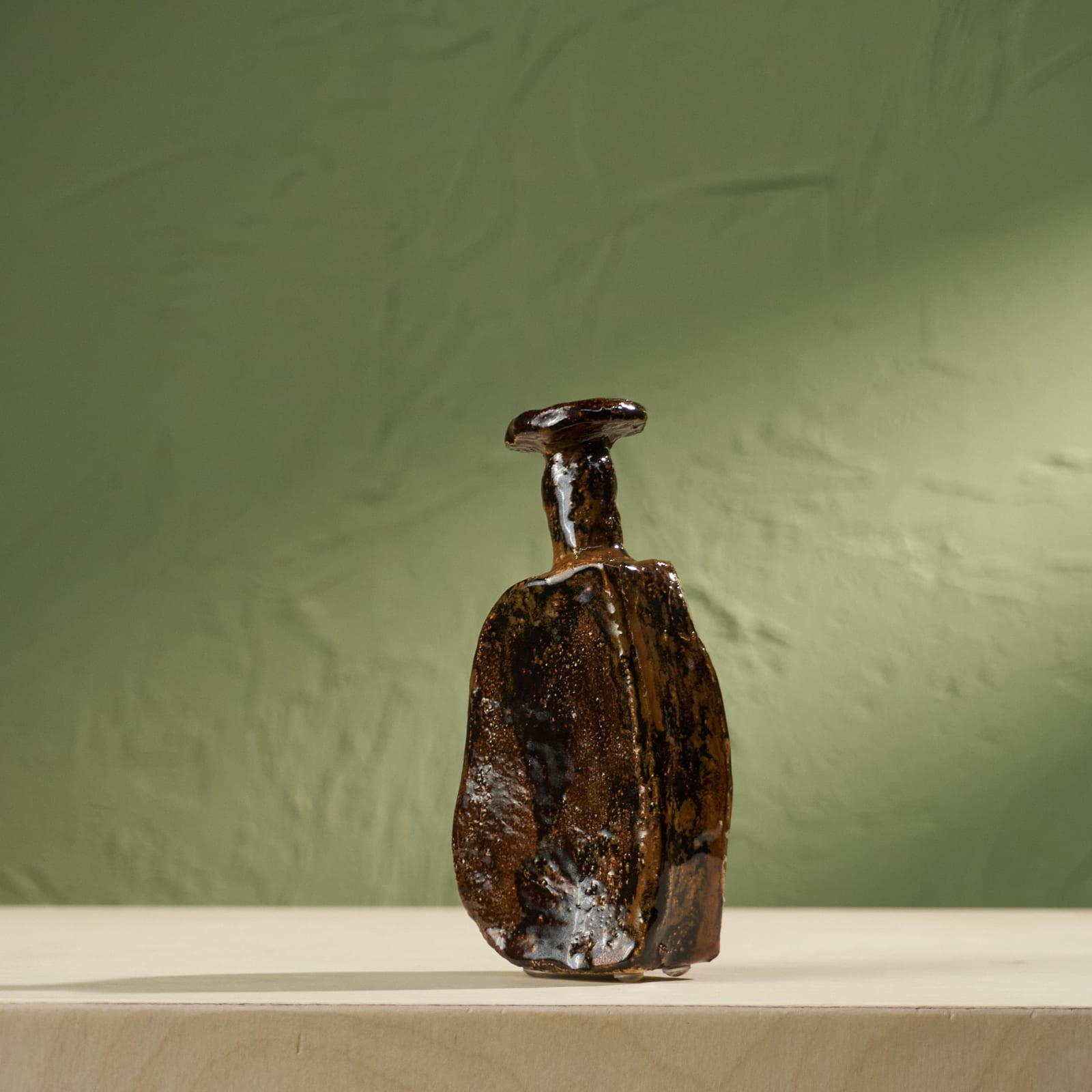 Willem van Hooff, Tiny Core Vessel, Glazed Earthenware, The Netherlands, 2020s
