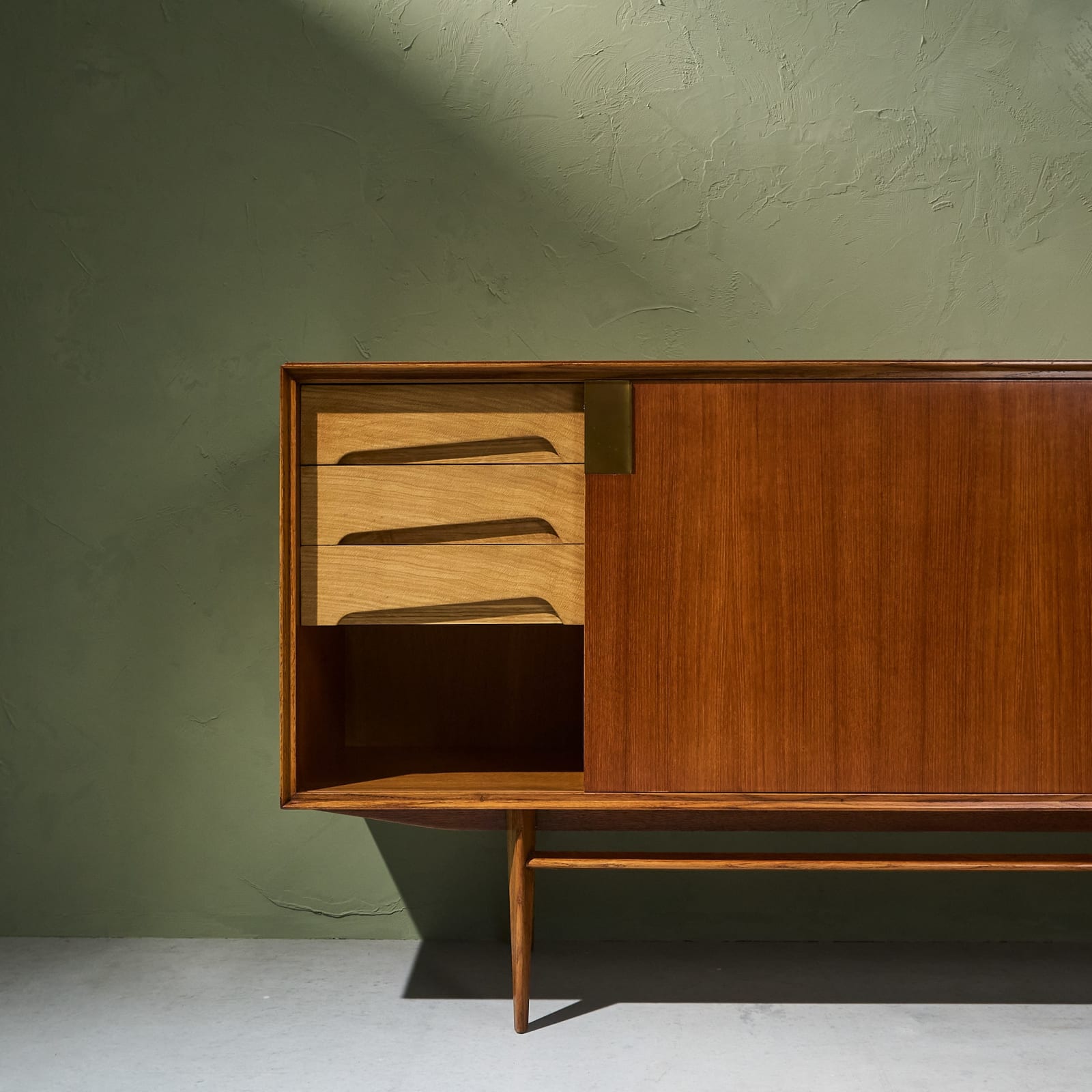 Edmondo Palutari, Sideboard in Teak and Brass for Dassi Mobili Moderni, Italy, 1959