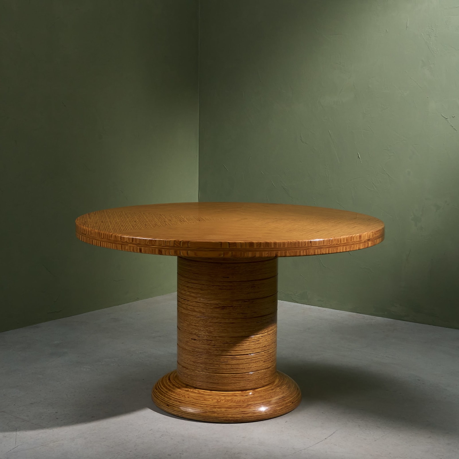 Pino Pedano, 'Pentagono' Round Center Table, Layered Plywood, Italy, late 1970's