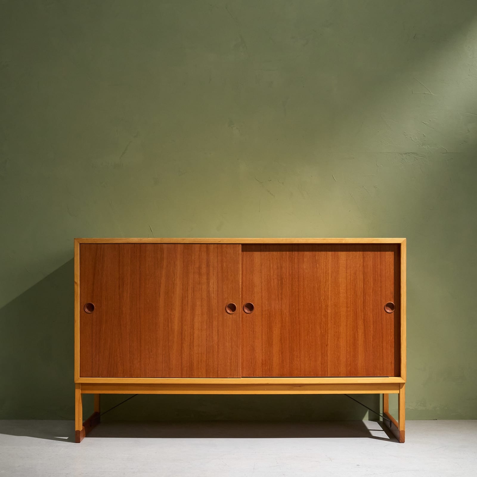 Børge Mogensen, 'Öresund' Cabinet in Teak and Oregon Pine for Karl Andersson, Sweden, 1950s