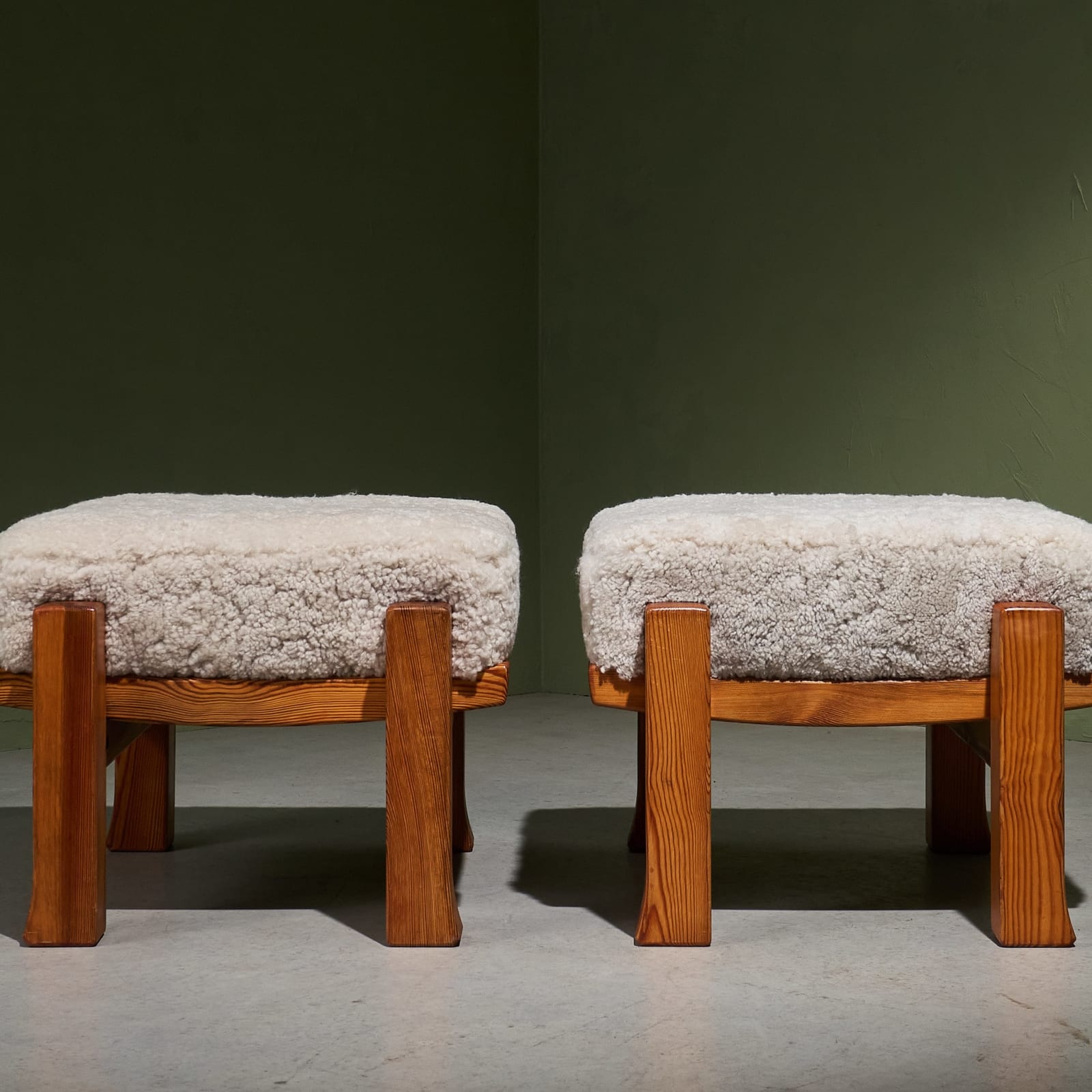 Unknown, Pair of Large Ottomans in Solid Pine and Sheepskin Cushion, Sweden, 1950s/1960s