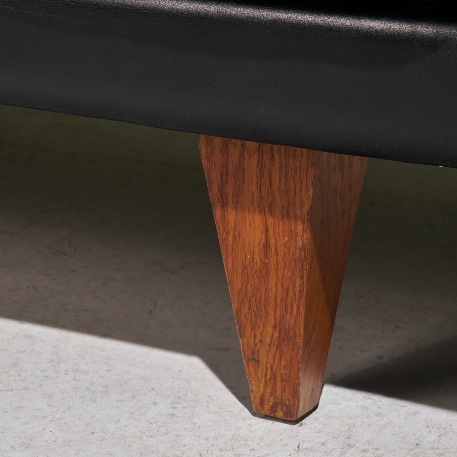 Illum Wikkelso, Restored V11 Sofa in Original Black Leather for Holger Christiansen, Denmark, 1960s