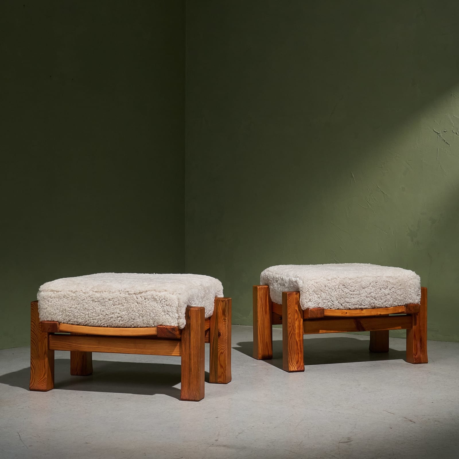 Unknown, Pair of Large Ottomans in Solid Pine and Sheepskin Cushion, Sweden, 1950s/1960s