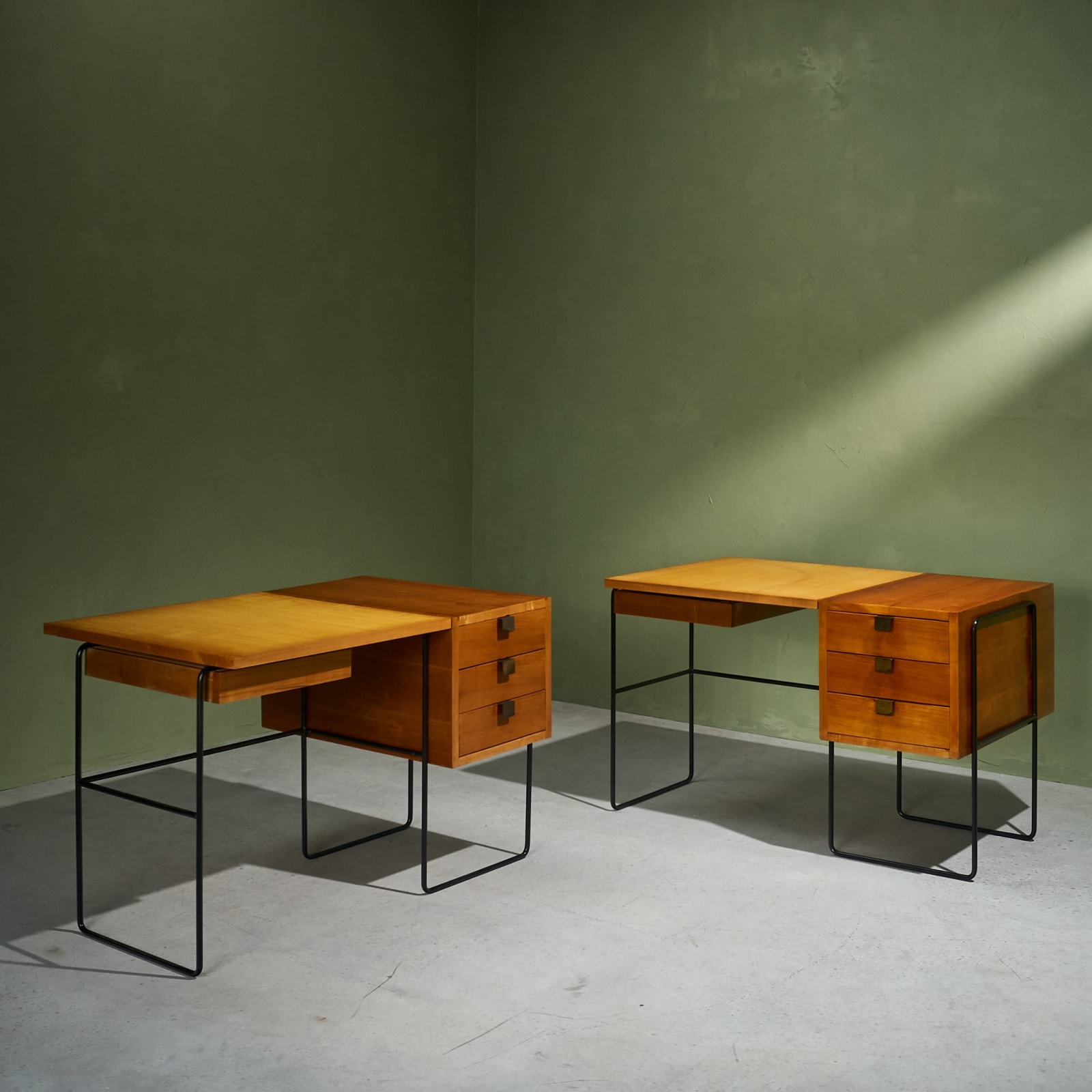 Taichiro Nakai, Pair of Duo-Tone Writing Desks for La Permanente Mobili Cantù, 1955
