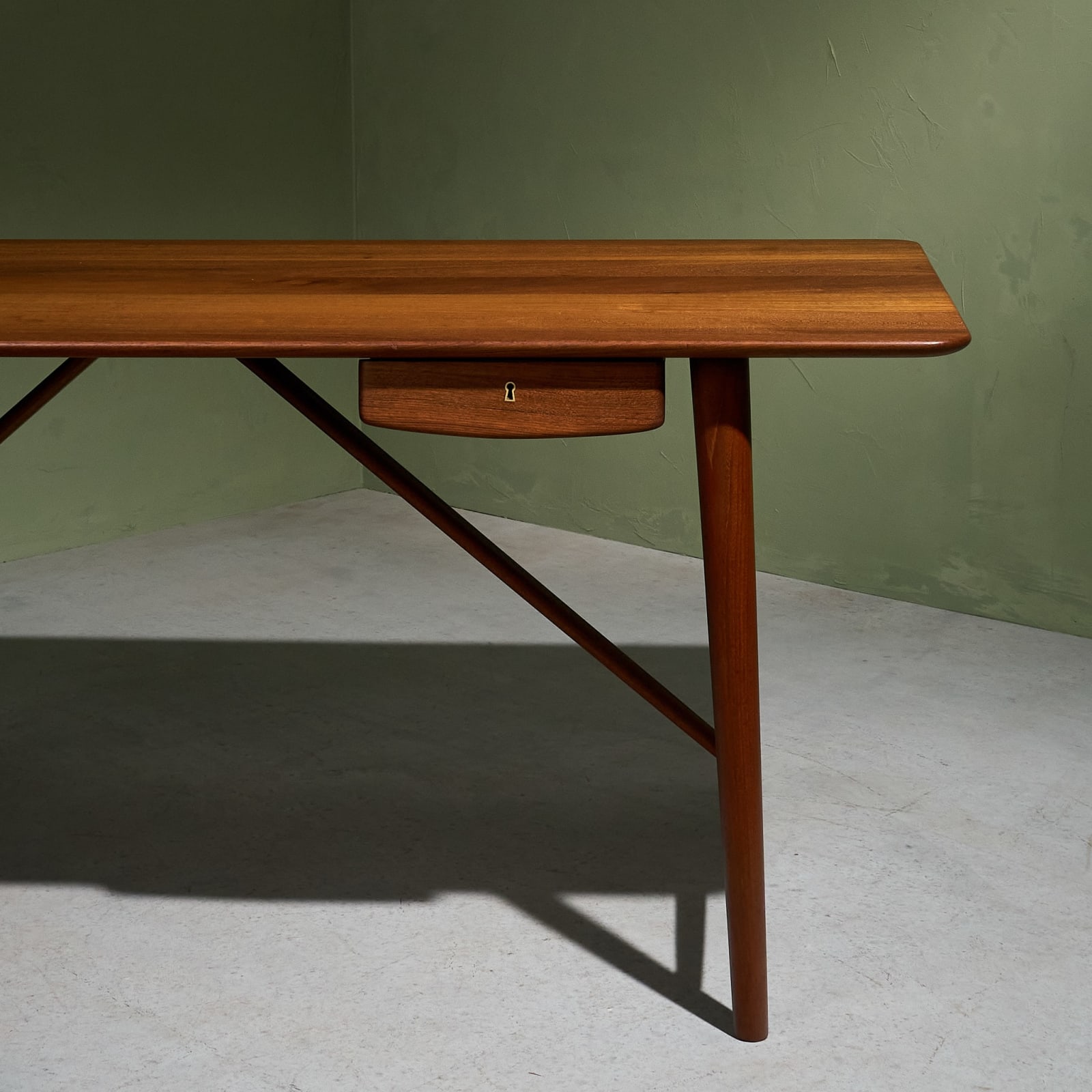 Peter Hvidt & Orla Mølgaard-Nielsen, Pair of Desks 'Model 310' in Solid Teak for Søborg Møbelfabrik, Denmark , 1950s