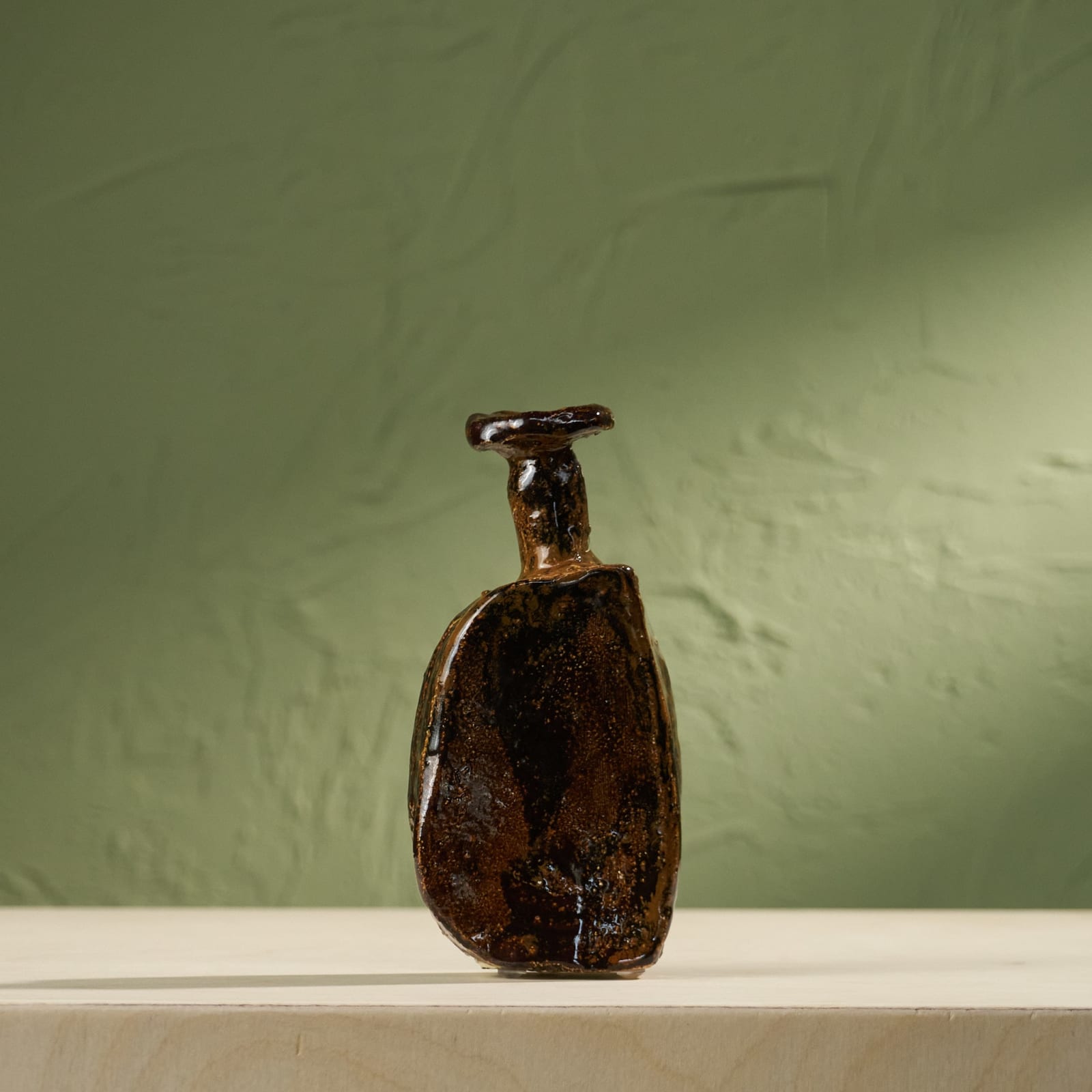 Willem van Hooff, Tiny Core Vessel, Glazed Earthenware, The Netherlands, 2020s