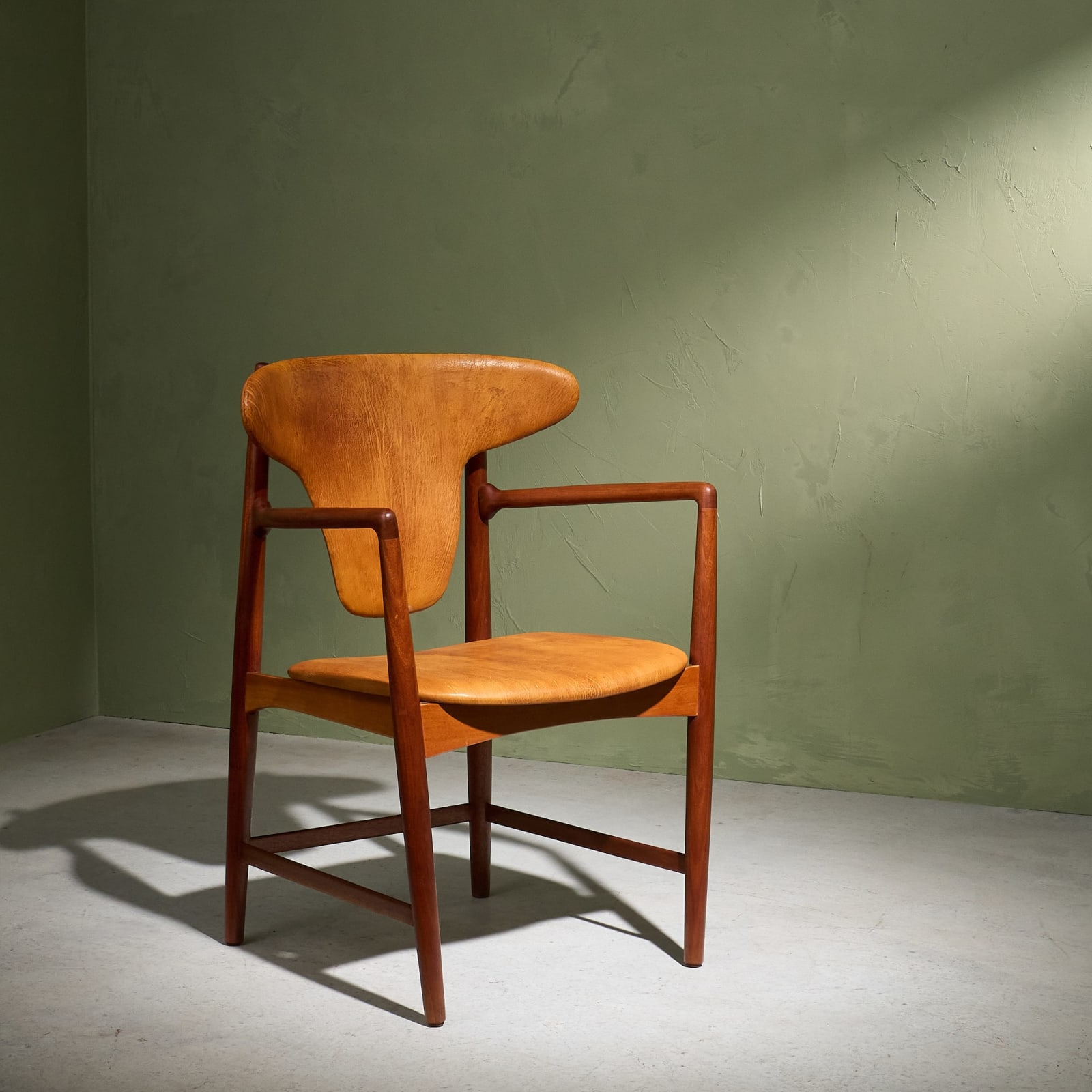 Nils & Eva Koppel, Arm Chair in Patinated Niger Leather and Teak by Slagelse Møbelfabrik, Denmark, 1960s