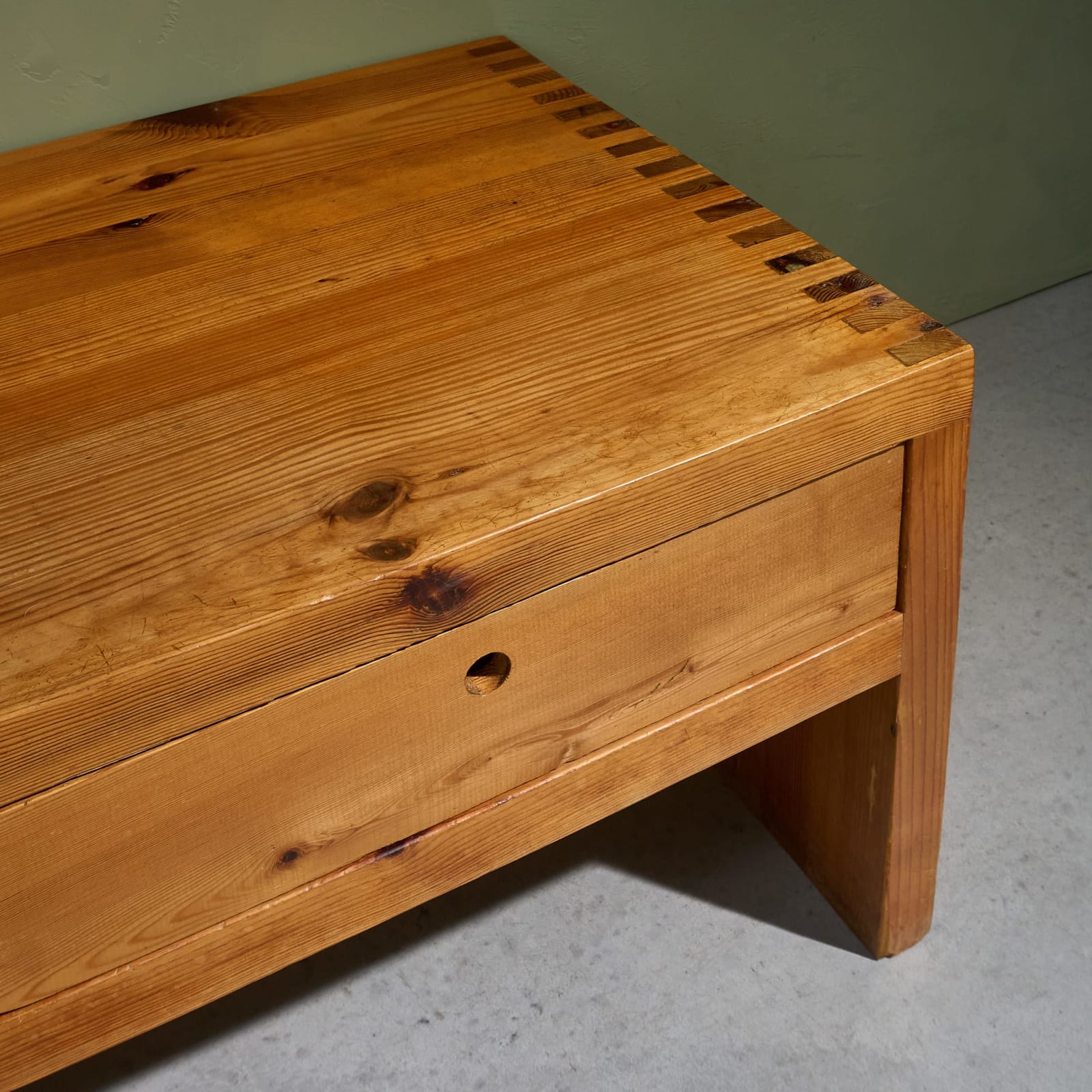 Ate van Apeldoorn, Bench/Lowboard in Solid Pine for Houtwerk Hattem, 1960s