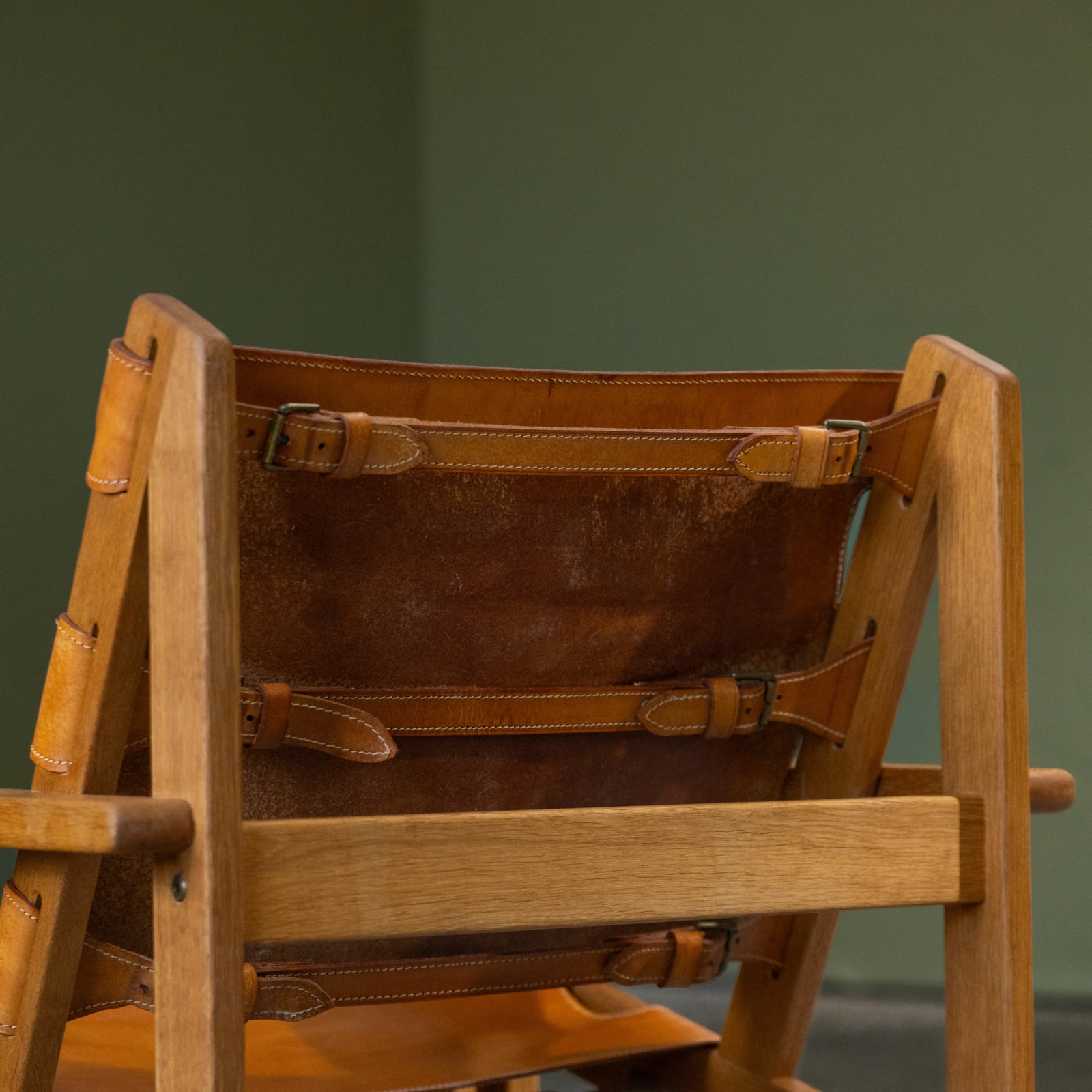 Kurt Østervig, Pair of Lounge Chairs Model 168, Original Cognac Leather and Oak Frame, Denmark, 1960s