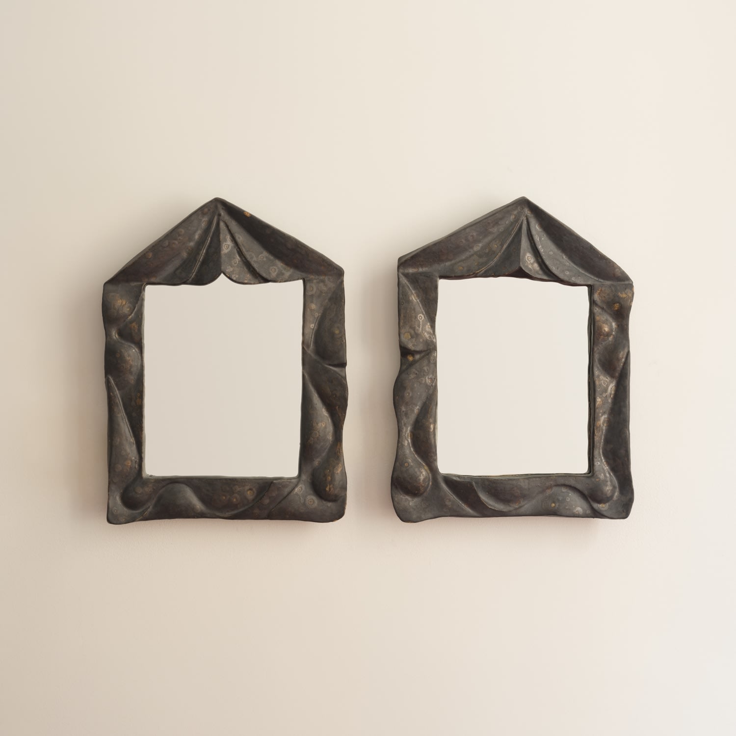 Simone Bodmer-Turner, Sculpted Twin Mirrors, 2025