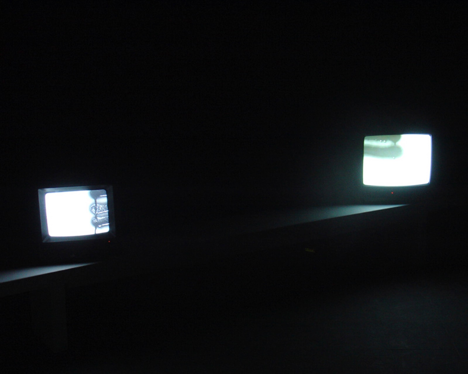 余政達 YU Cheng-Ta, Moving Lines, 2003