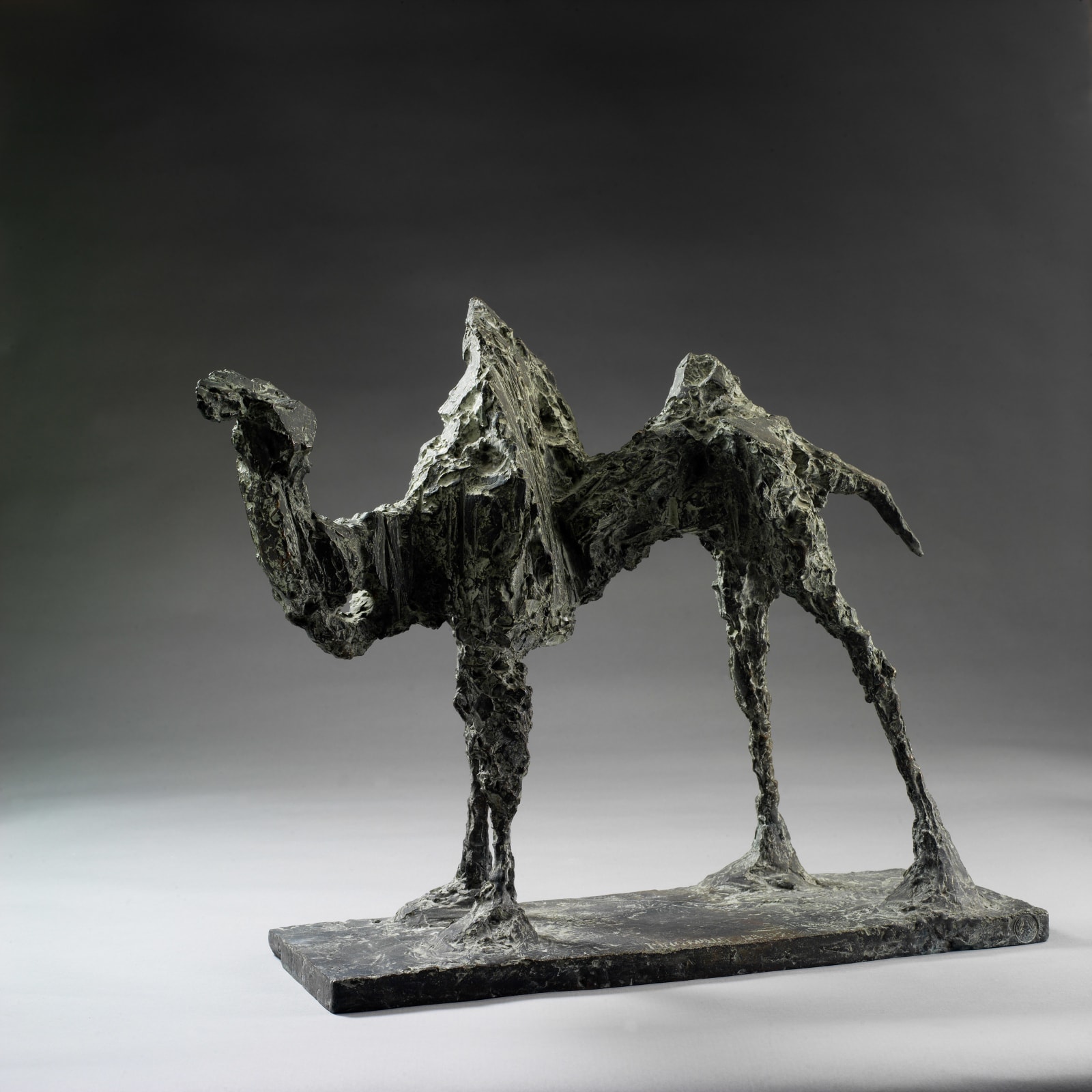 熊秉明 HSIUNG Ping-Ming, 尖峰駱駝 Camel (sharp humps) Ed. 4/8, 1959