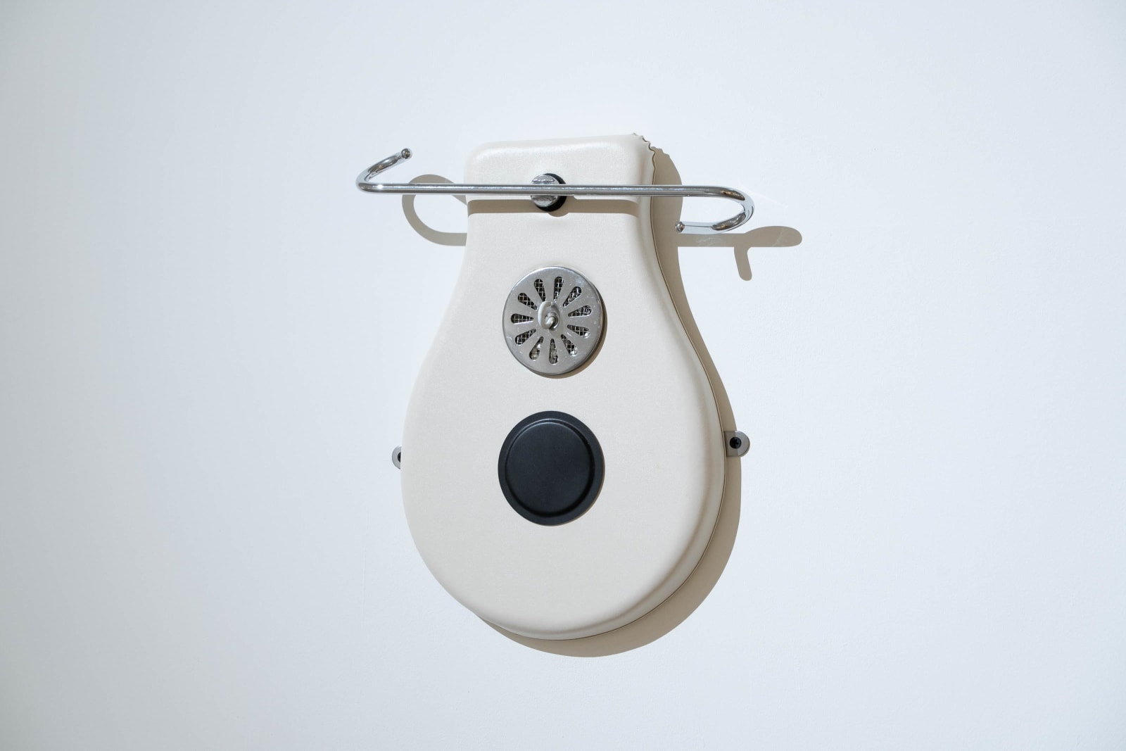 龔寶稜 Pao-Leng KUNG, Untitled (Filter), 2021