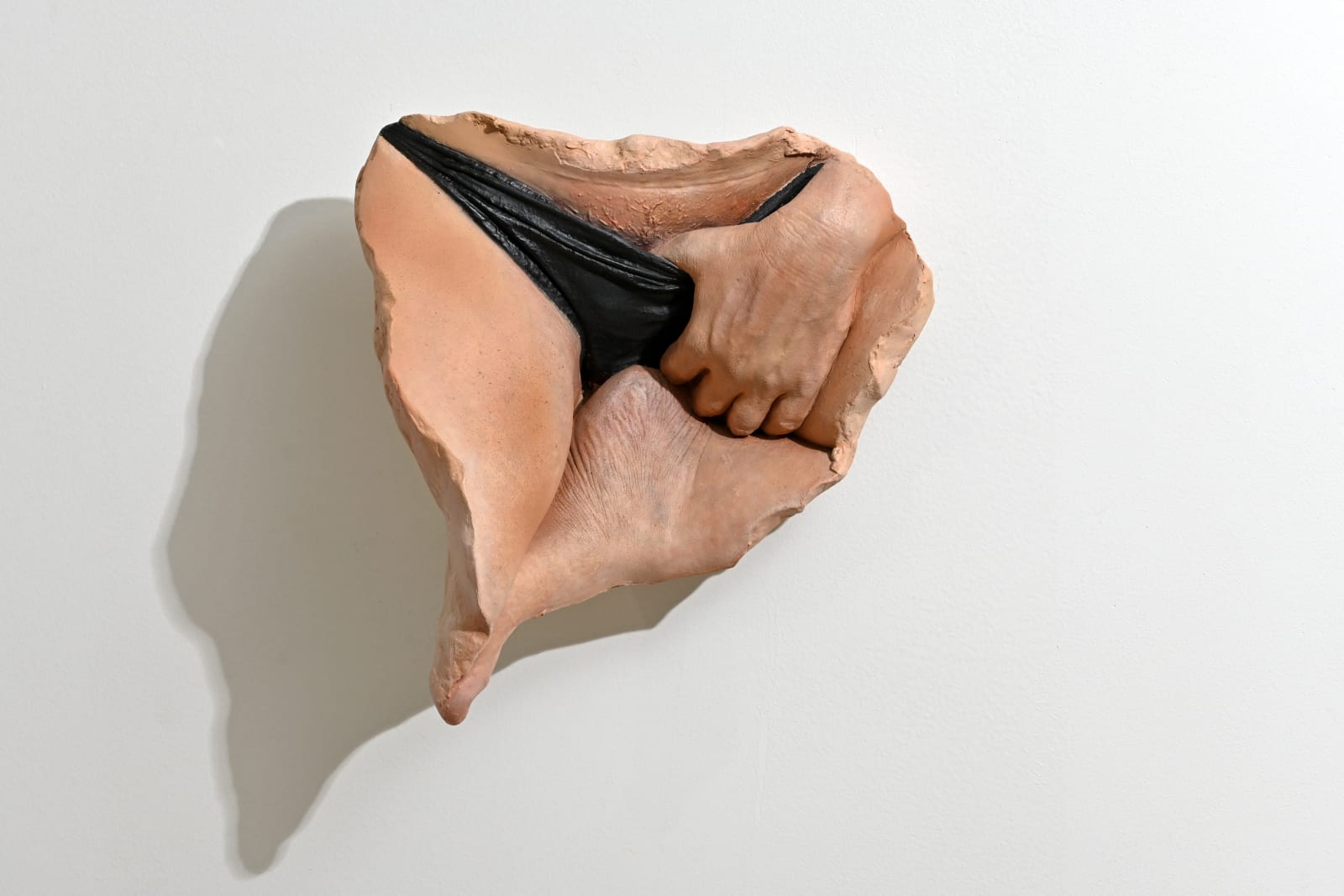 Carole Feuerman, The Hand, 1978