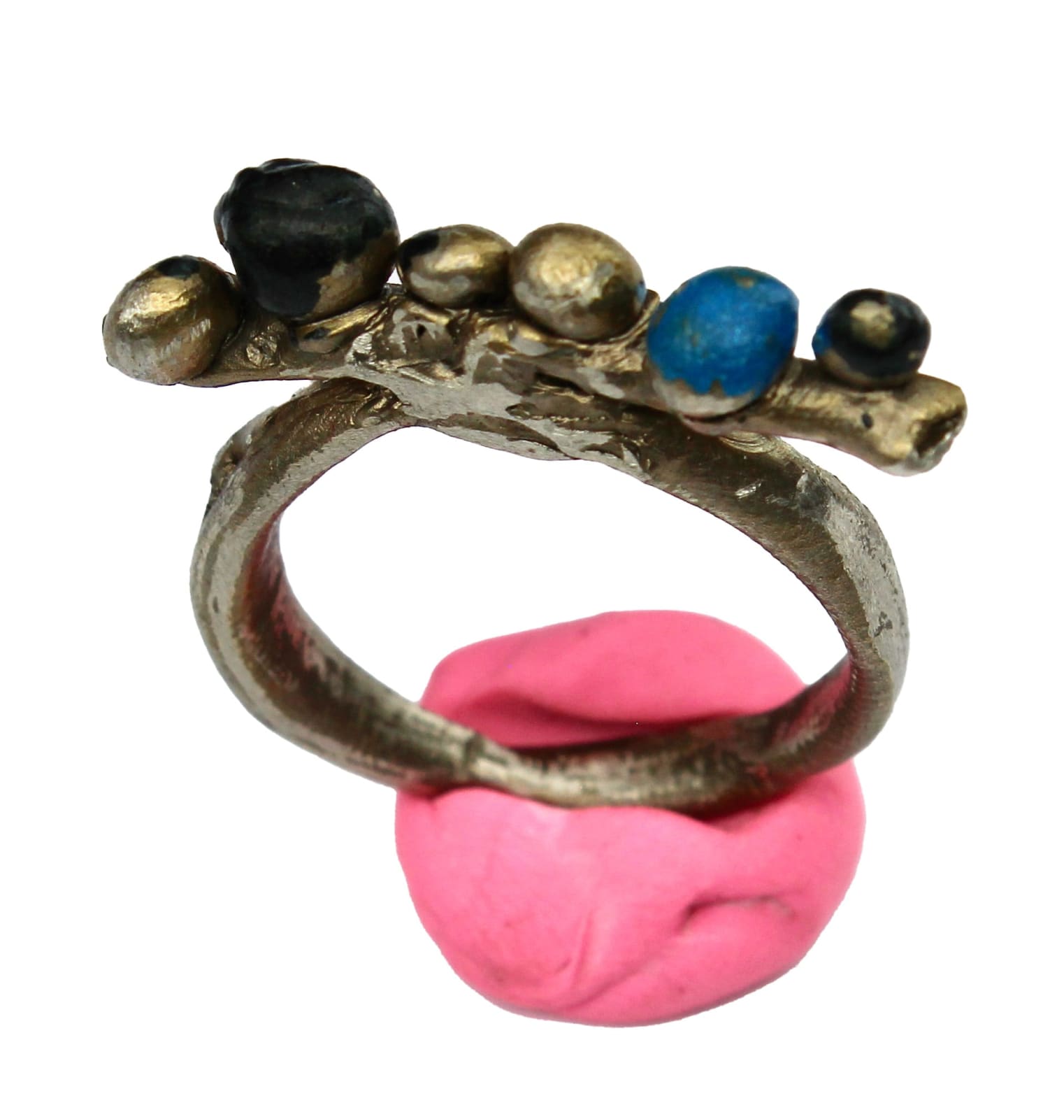 Emily McCulloch Childs, Ring (Bunurong Country, VIC), 2023