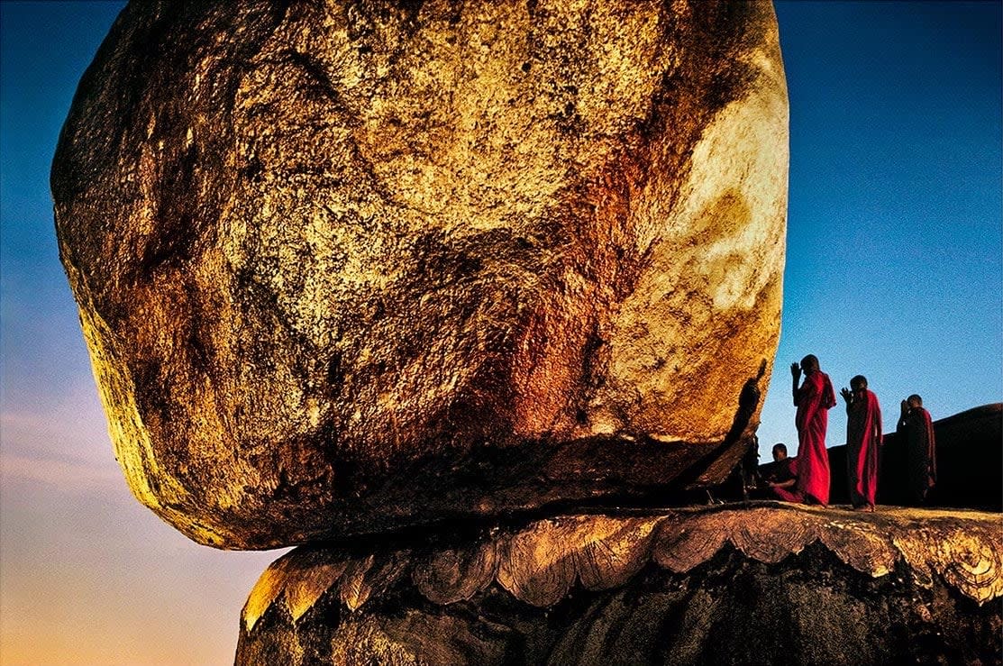 Steve McCurry, The Golden Rock beneath Kyaiktiyo Pagoda, Kyaiktiyo, Myanmar. 1994, 2020