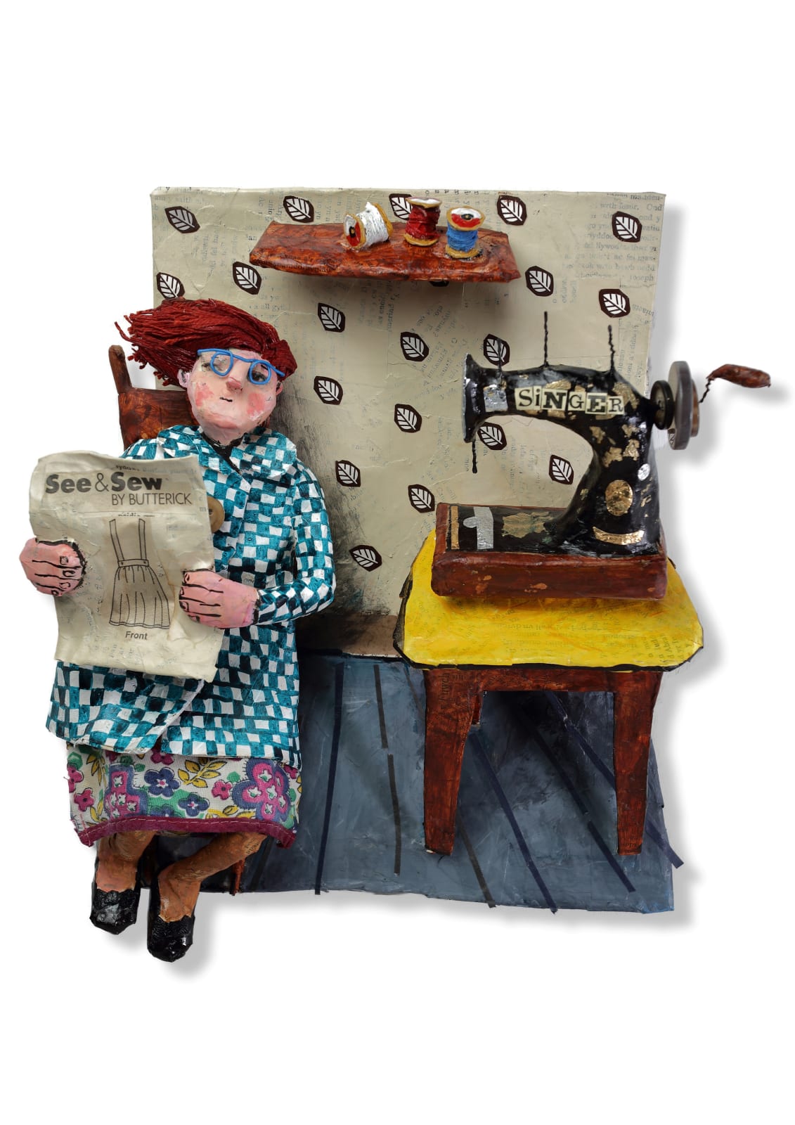 Luned Rhys Parri, Peiriant Gwnïo a Bwrdd Bach Melyn / Sewing Machine and Small Yellow Table