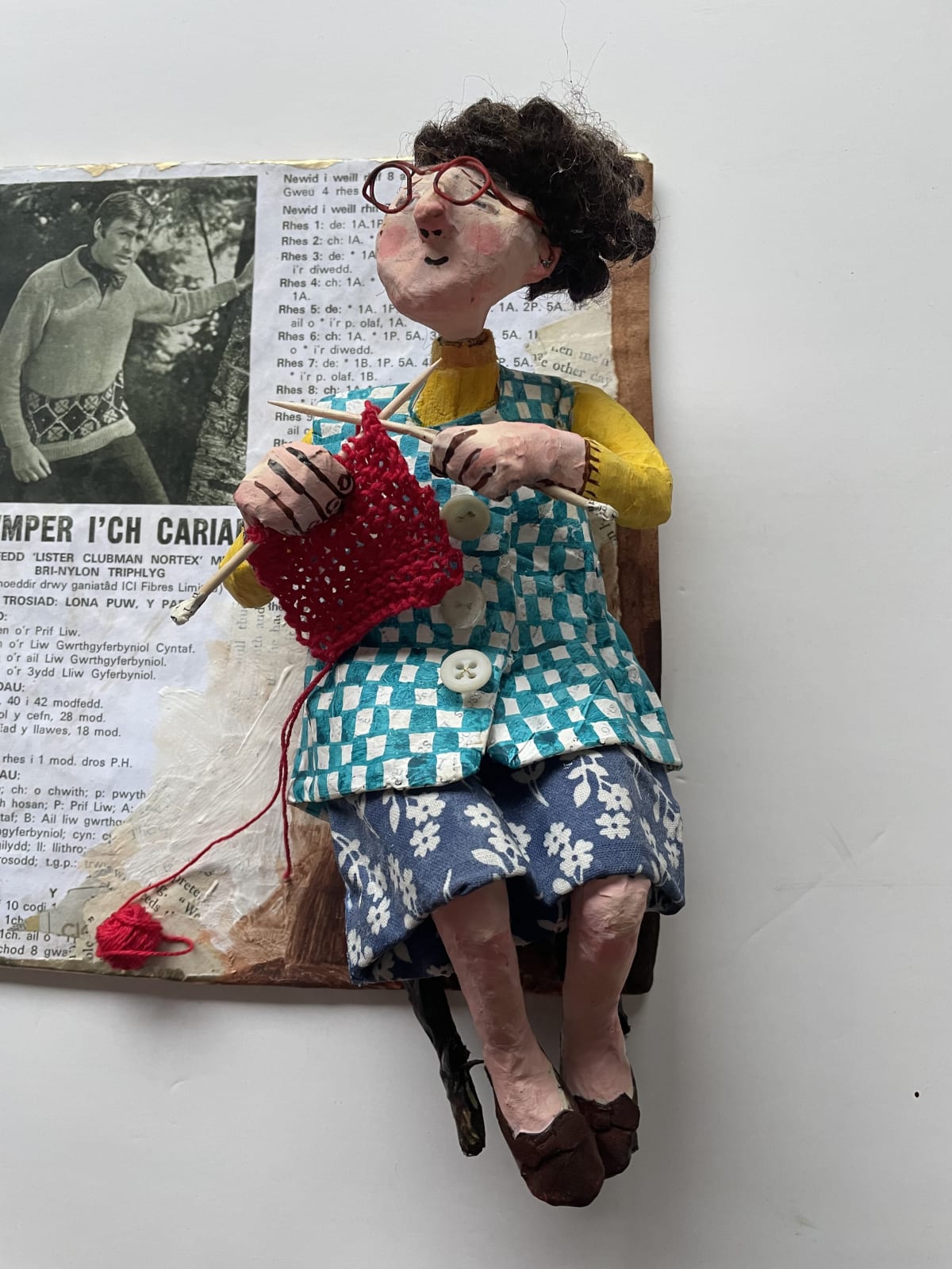 Luned Rhys Parri, Siwmper Goch i'ch Cariad | Red Jumper for your Cariad