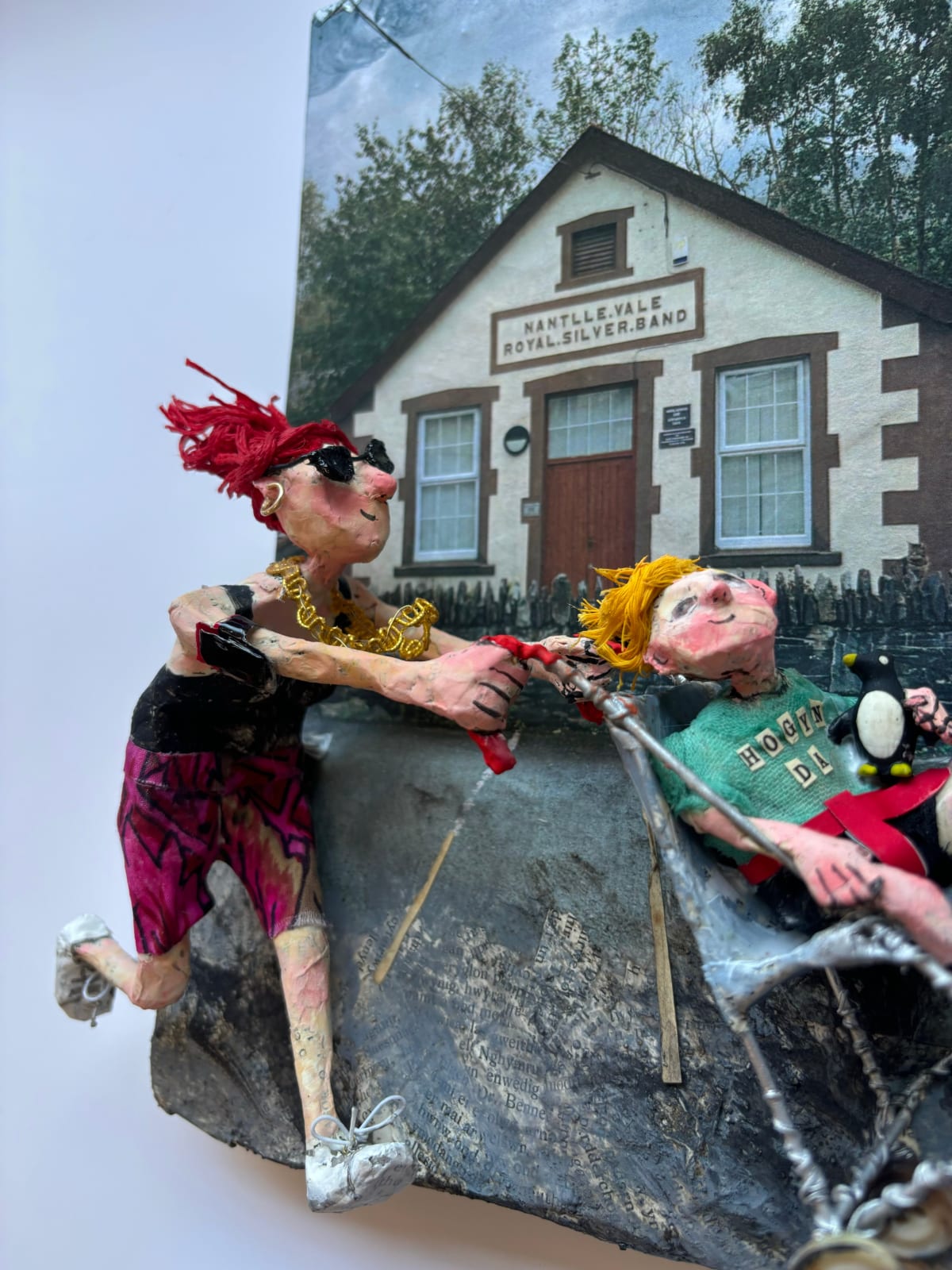 Luned Rhys Parri, Mam a'i Phlentyn | Mother and Child, 2025