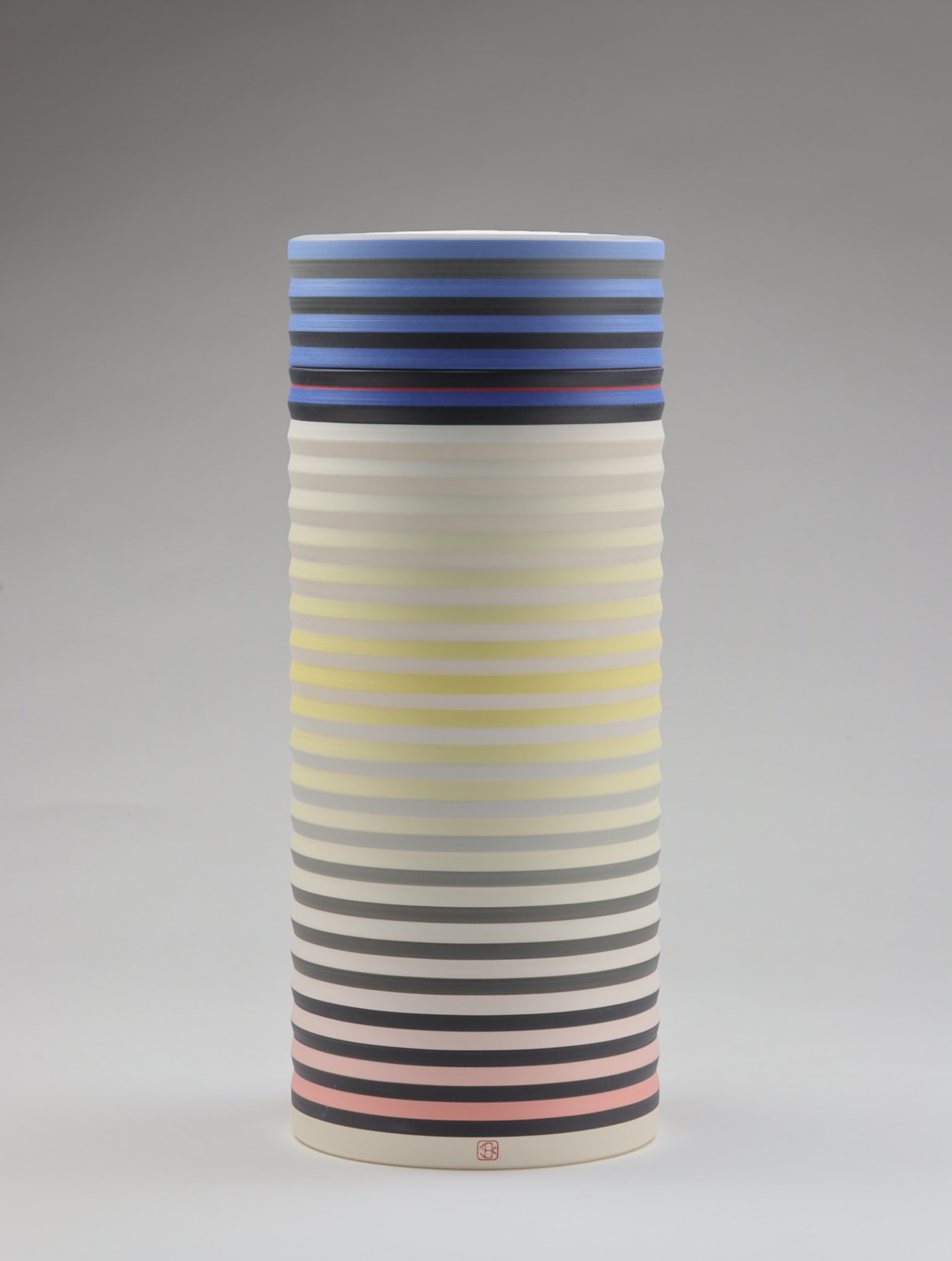 Jin Eui Kim, OPject - Lidded Box III