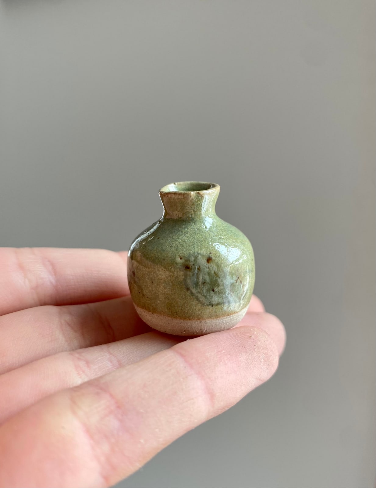 Tilly Slight, Oak green with kent chalk swoosh, 2021