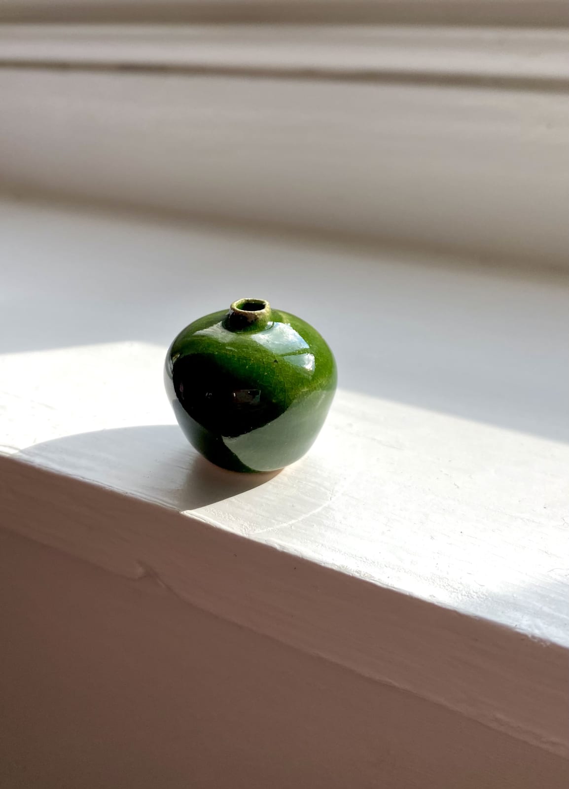 Tilly Slight, Moss green VI, 2021