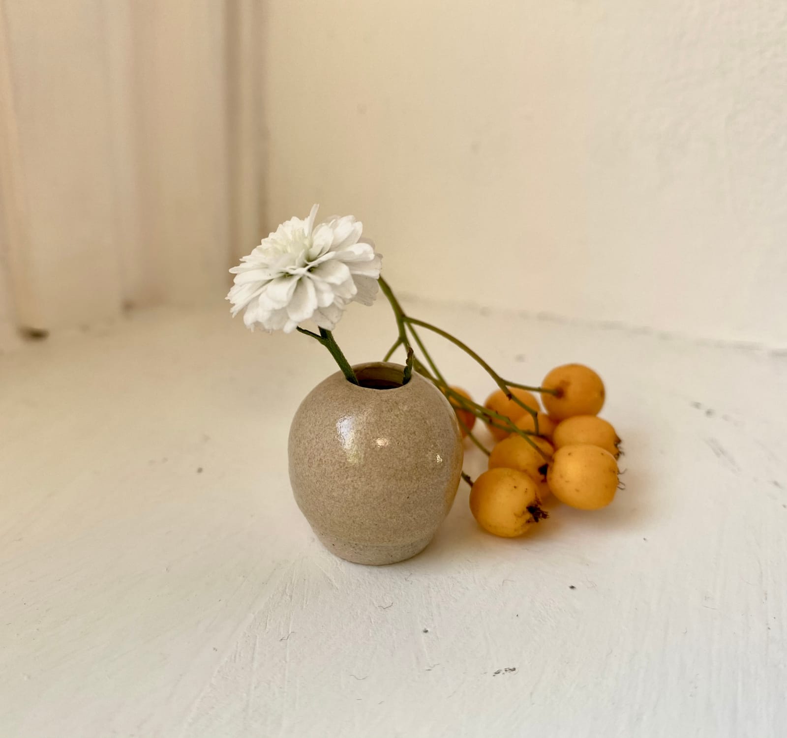 Tilly Slight, Light opal mustard III, 2020