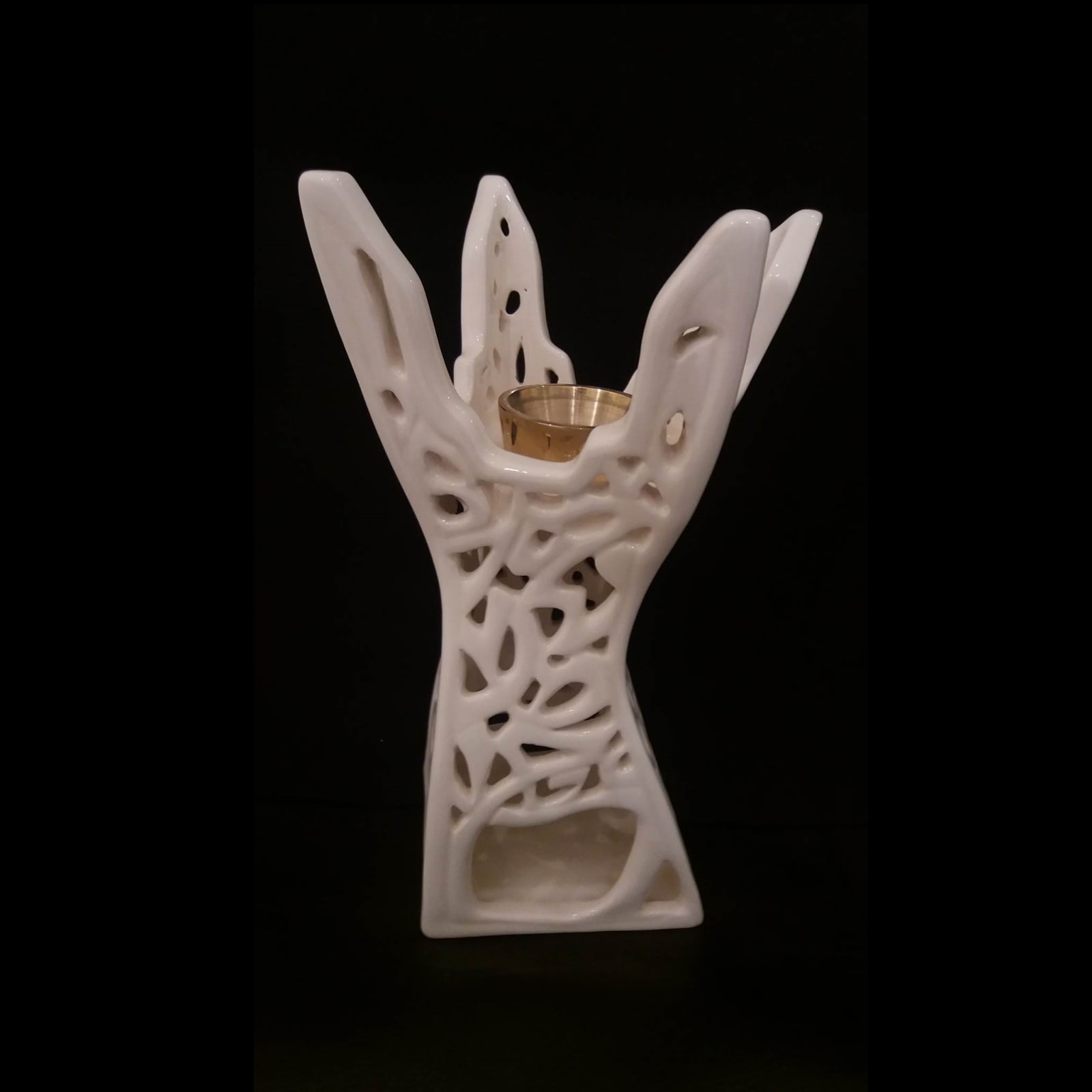 Katia Al Tal, Incense burner, calligraphy, 2018