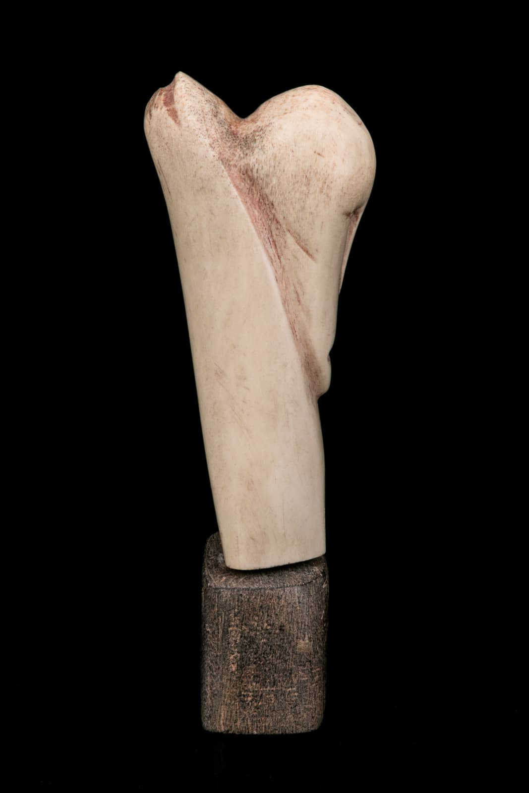 VITAL MAKPAAQ (1922-1978) QAMANI’TUAQ (BAKER LAKE), Head of a Hooded Inuk, 1970s